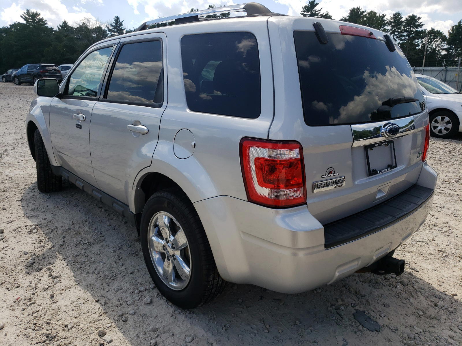 Photo 3 from auction – 2012 FORD ESCAPE LIM with VIN 1FMCU9EG5CKC22050