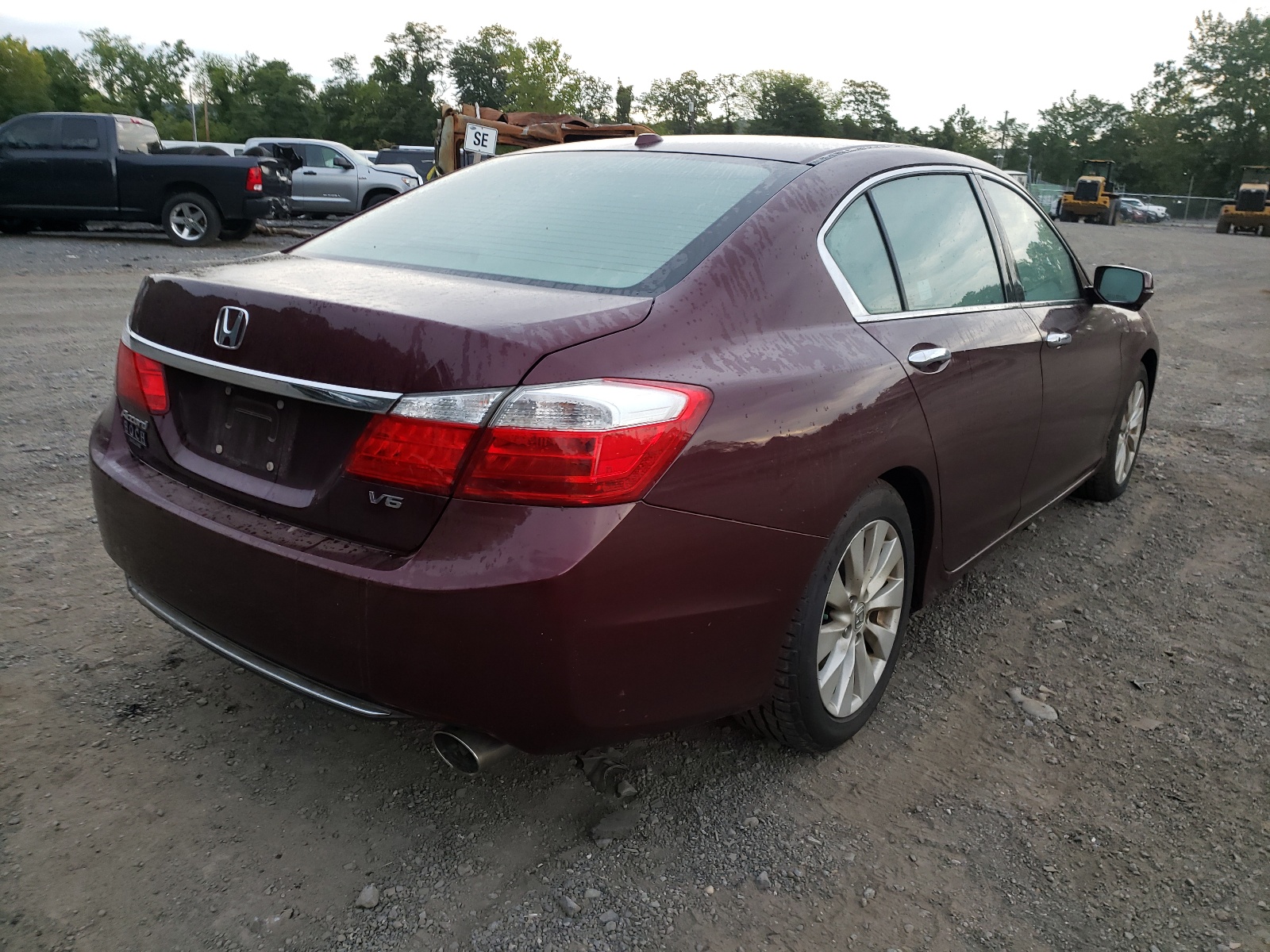 Photo 4 from auction – 2015 HONDA ACCORD EXL with VIN 1HGCR3F84FA015736