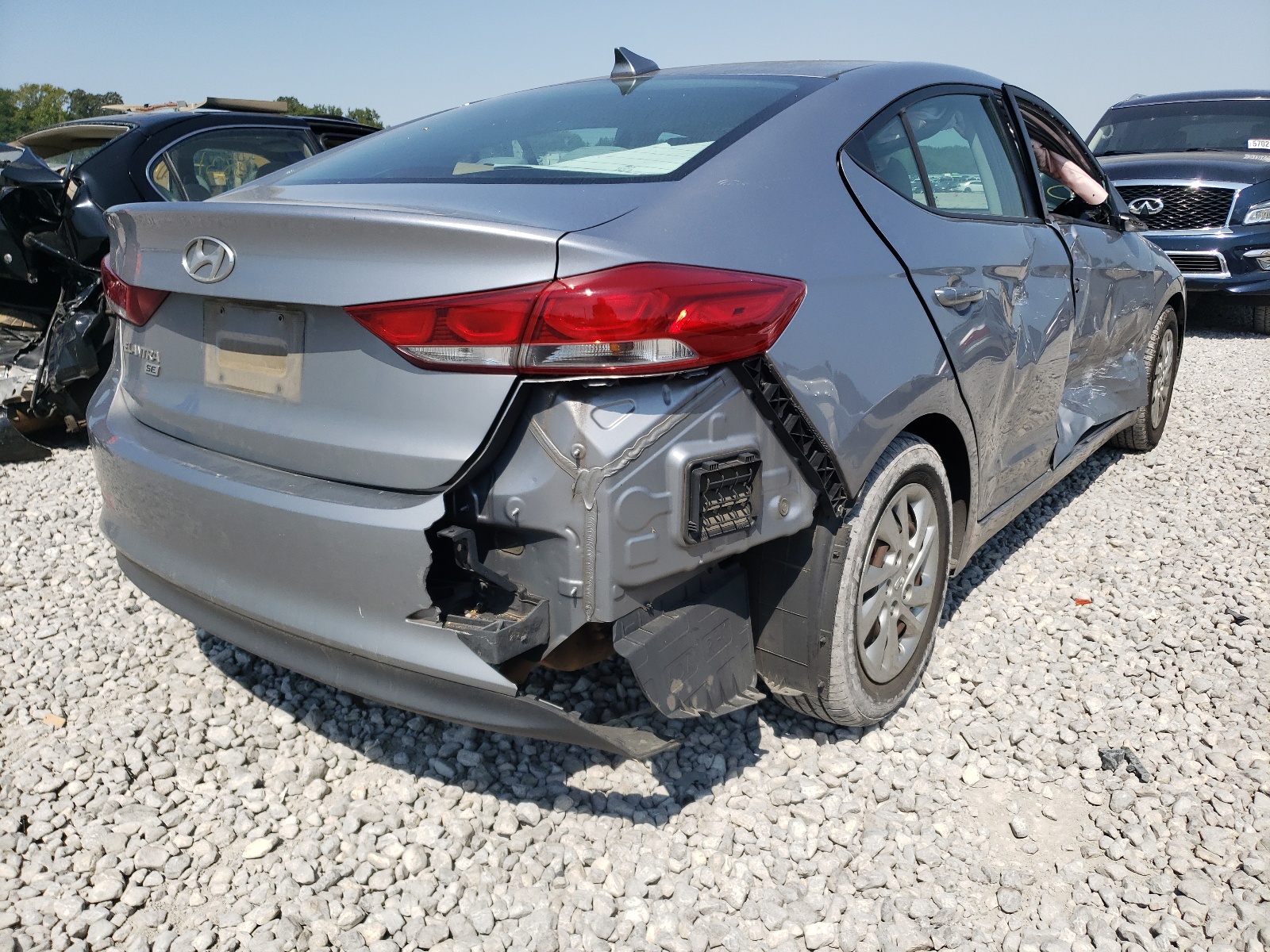 Photo 4 from auction – 2017 HYUNDAI ELANTRA SE with VIN 5NPD74LF6HH076535