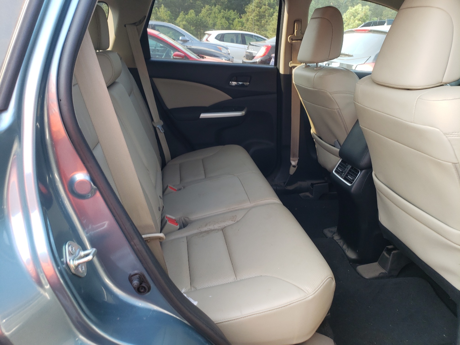 Photo 6 from auction – 2016 HONDA CR-V EXL with VIN 2HKRM4H79GH706773