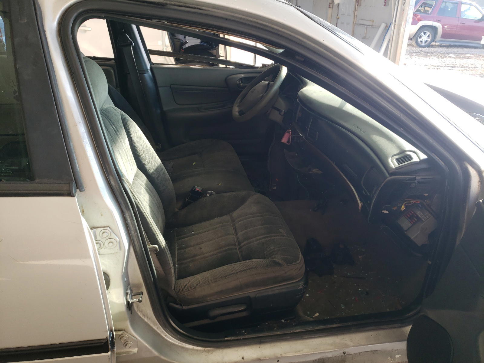 Photo 5 from auction – 2003 CHEVROLET IMPALA with VIN 2G1WF52E339122546