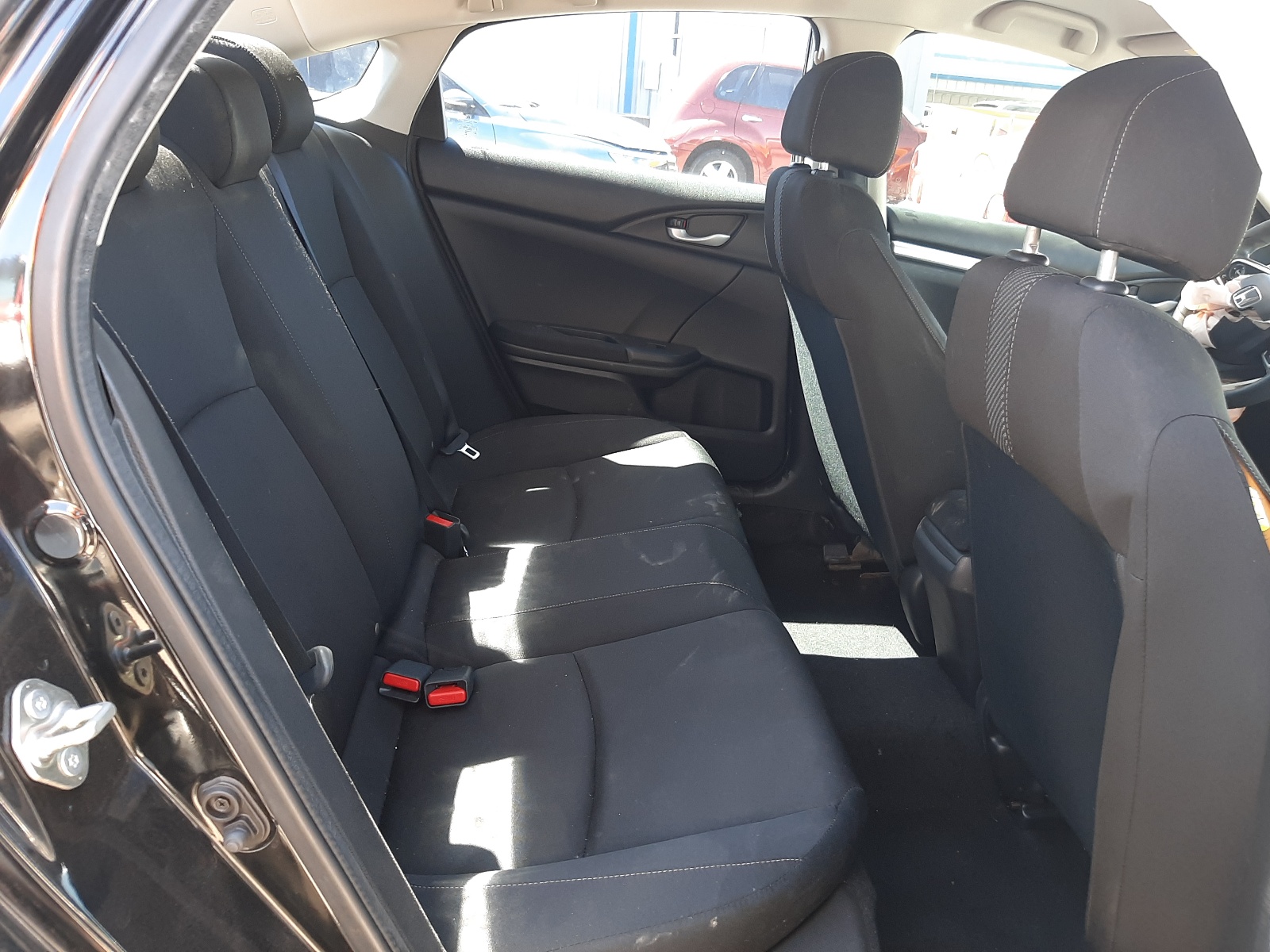 Photo 6 from auction – 2016 HONDA CIVIC LX with VIN 2HGFC2F5XGH543069