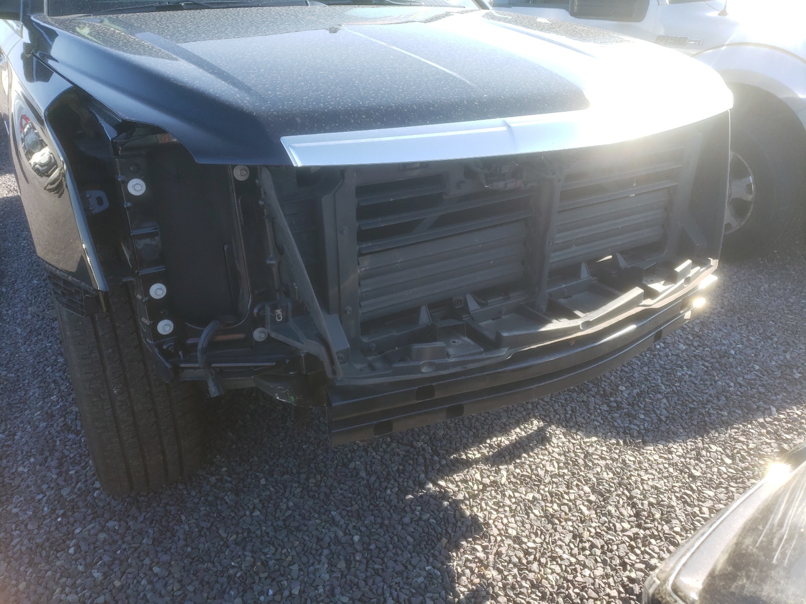 Photo 9 from auction – 2015 CADILLAC ESCALADE L with VIN 1GYS4MKJXFR559919