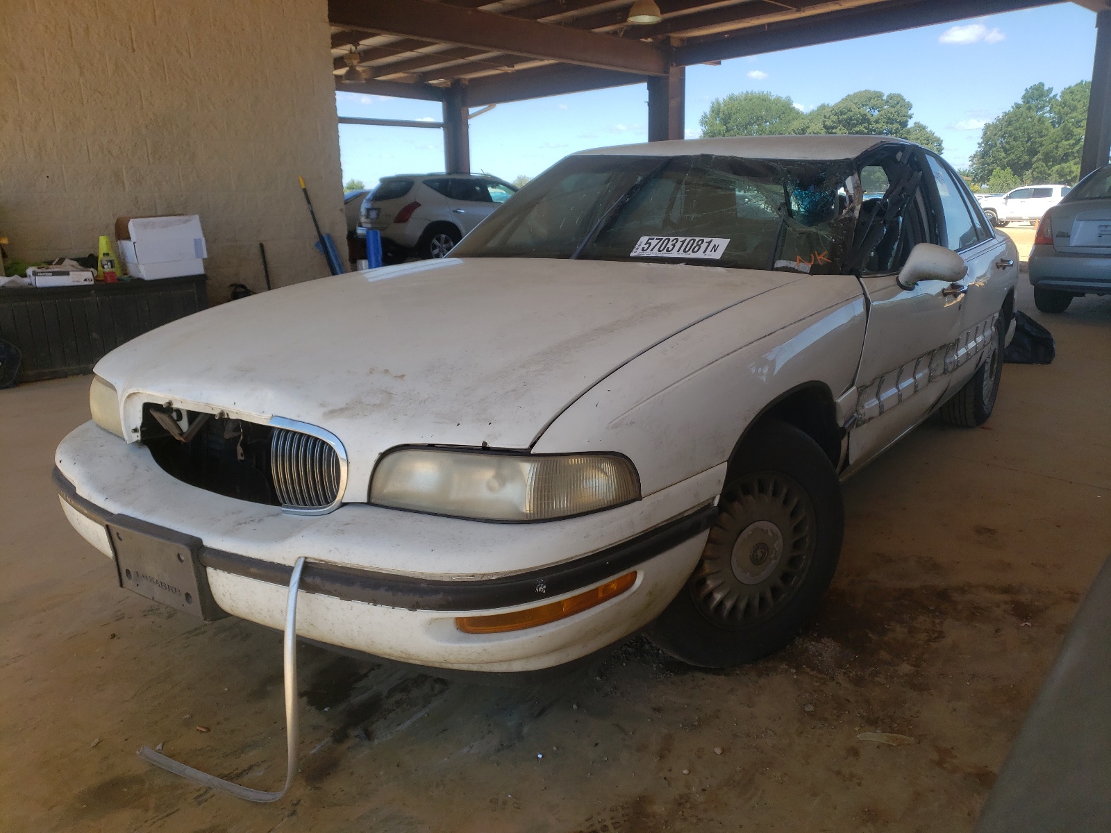Photo 2 from auction – 1998 BUICK LESABRE CU with VIN 1G4HP52K6WH417462