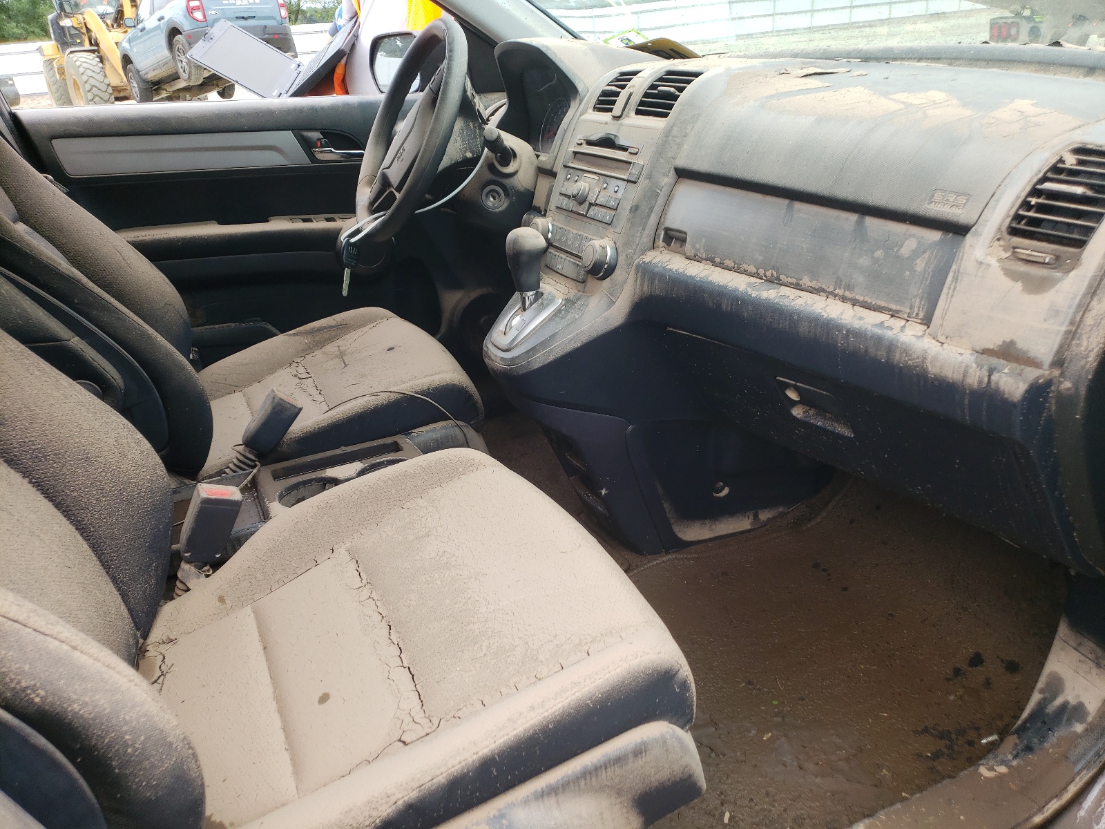 Photo 5 from auction – 2011 HONDA CR-V SE with VIN 5J6RE4H48BL123192