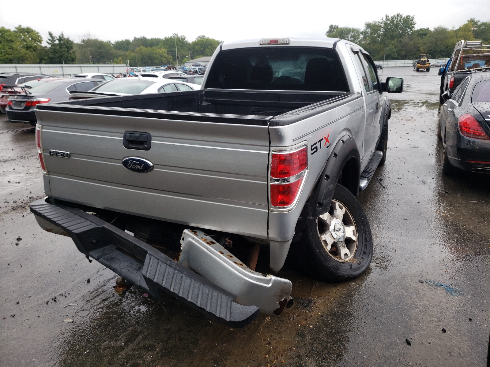 Photo 4 from auction – 2010 FORD F150 SUPER with VIN 1FTEX1EW1AFB04614