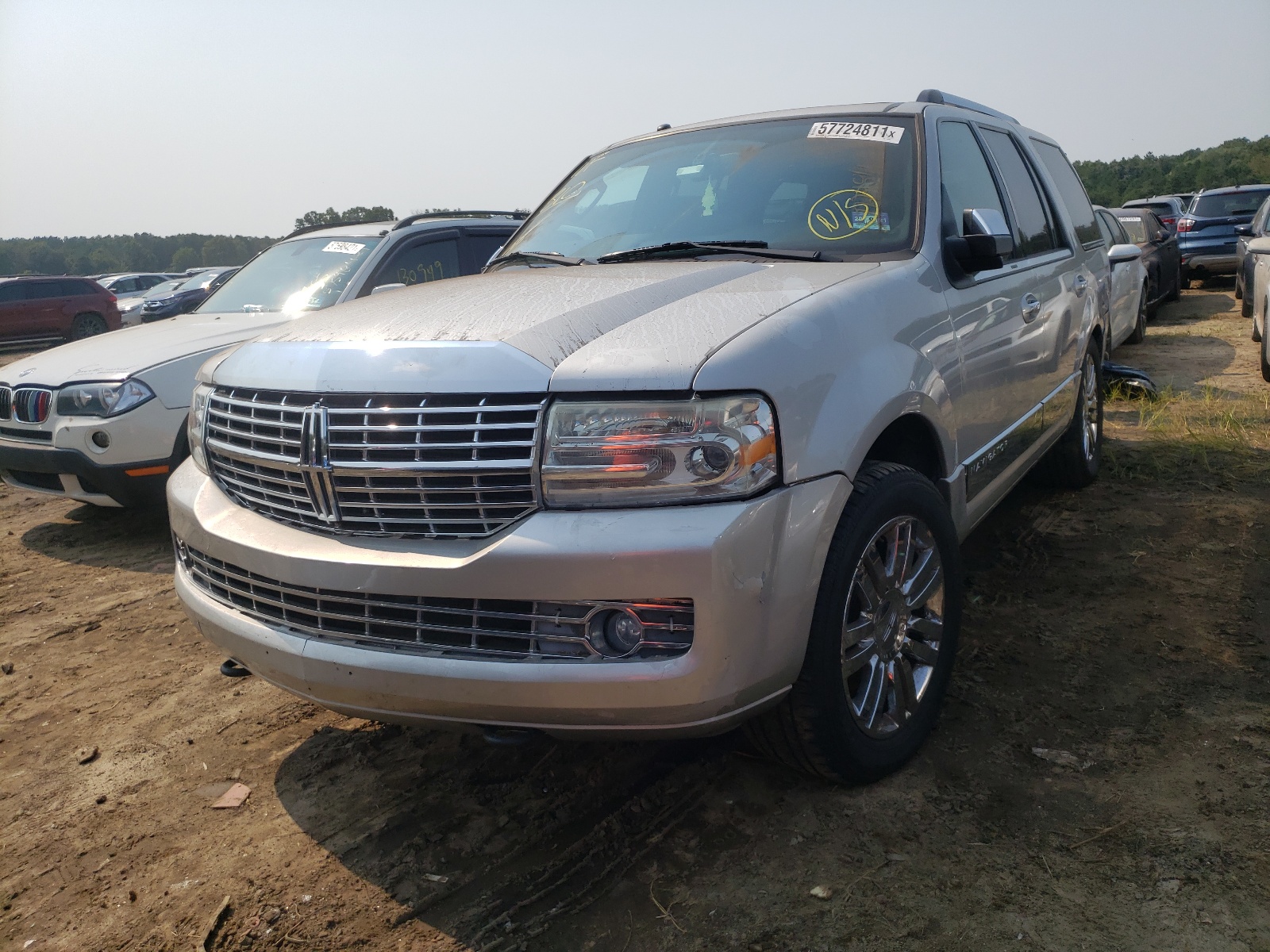 Photo 2 from auction – 2007 LINCOLN NAVIGATOR with VIN 5LMFU28507LJ21090