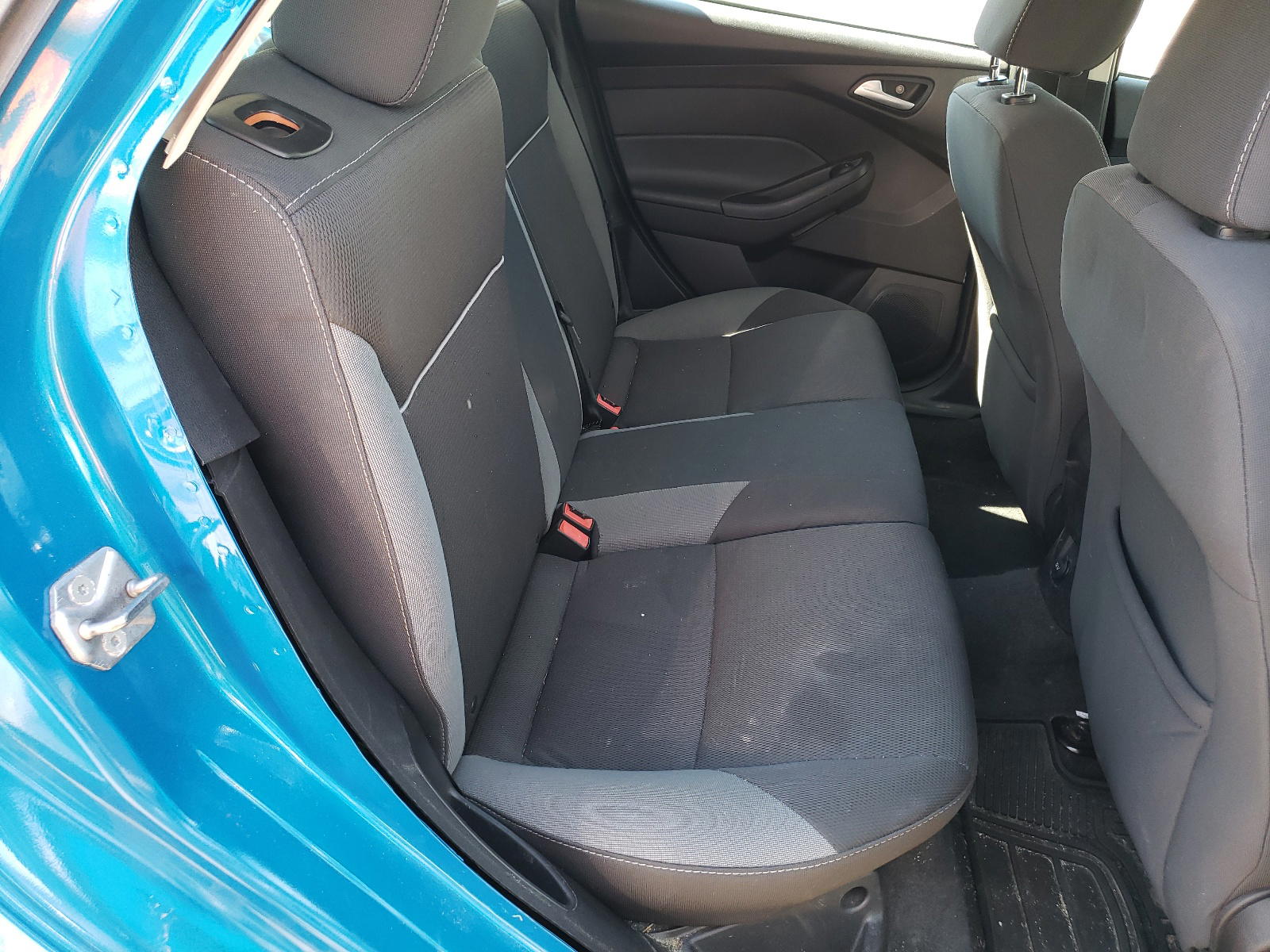 Photo 6 from auction – 2013 FORD FOCUS SE with VIN 1FADP3K23DL186091