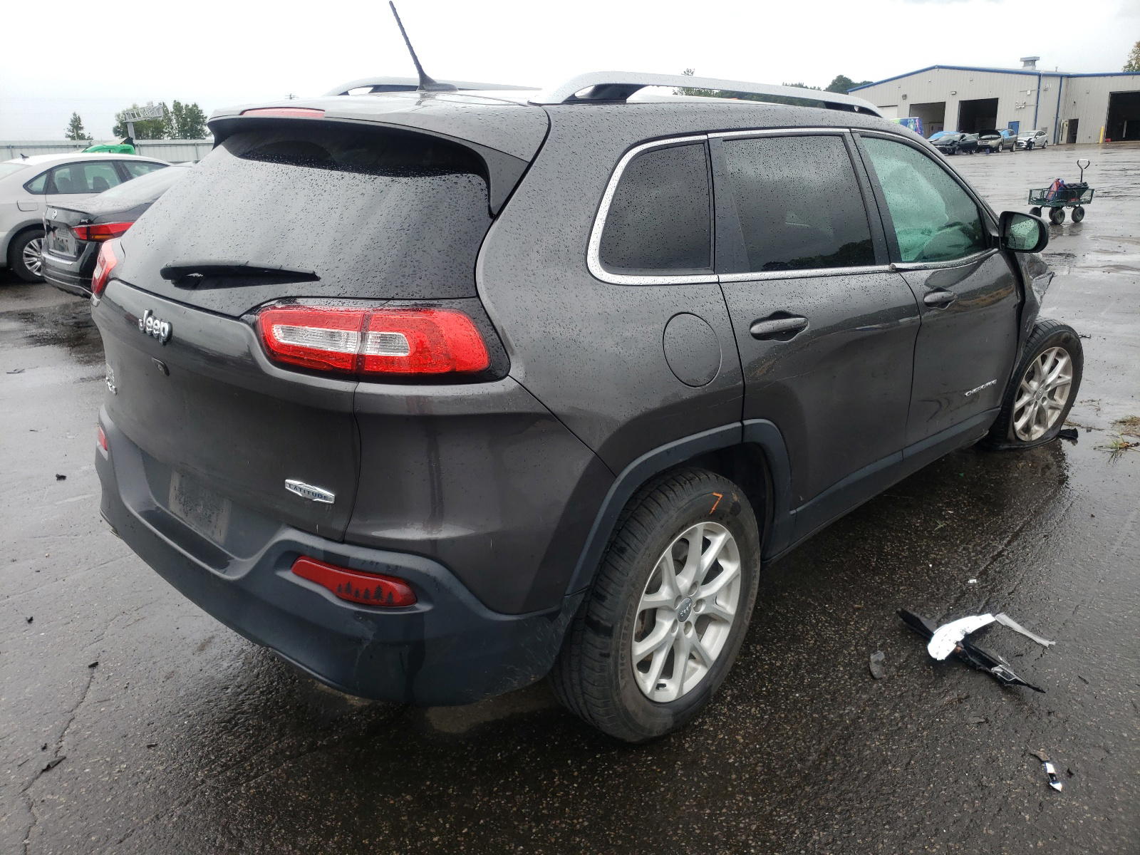 Photo 4 from auction – 2014 JEEP CHEROKEE L with VIN 1C4PJMCB3EW186010