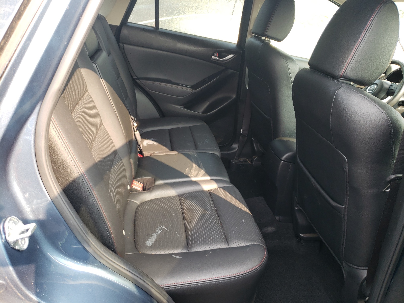 Photo 6 from auction – 2015 MAZDA CX-5 GT with VIN JM3KE4DY8F0504457