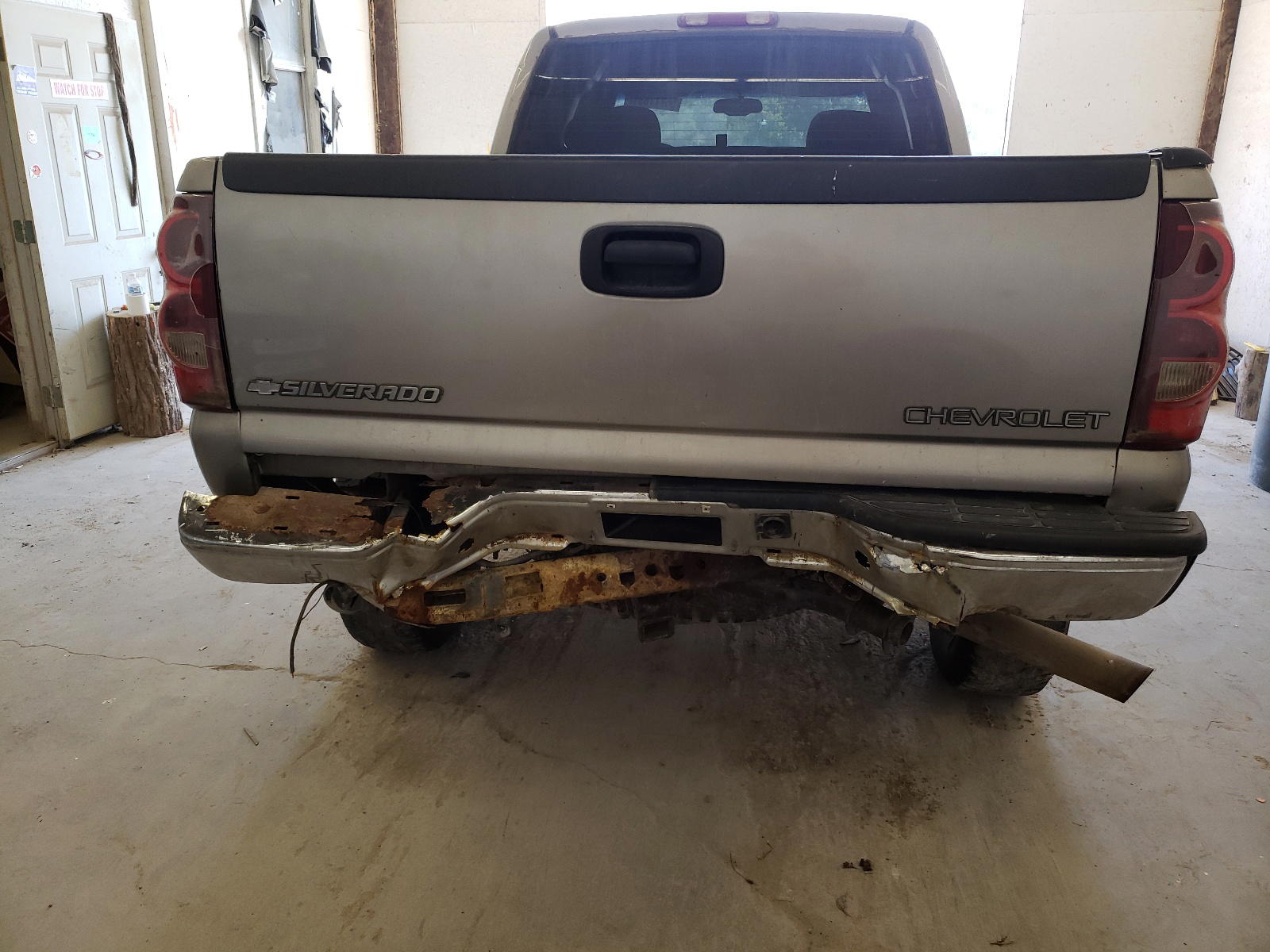 Photo 9 from auction – 2003 CHEVROLET SILVERADO with VIN 1GCHK29UX3E347518