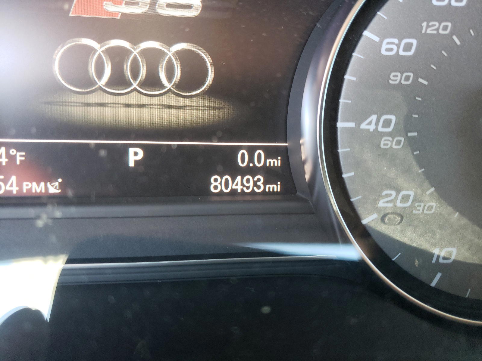 Photo 8 from auction – 2013 AUDI S8 QUATTRO with VIN WAUD2AFD9DN005506