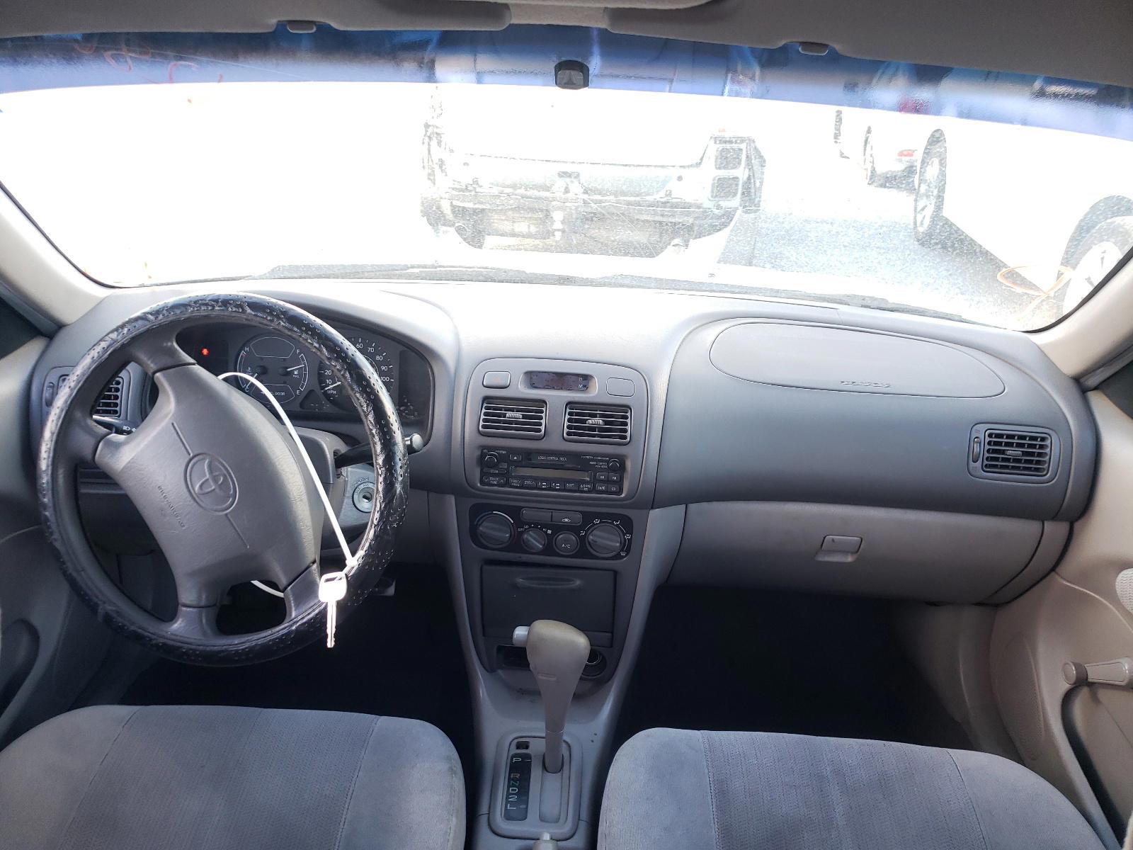 Photo 9 from auction – 2002 TOYOTA COROLLA CE with VIN 1NXBR12E02Z595694