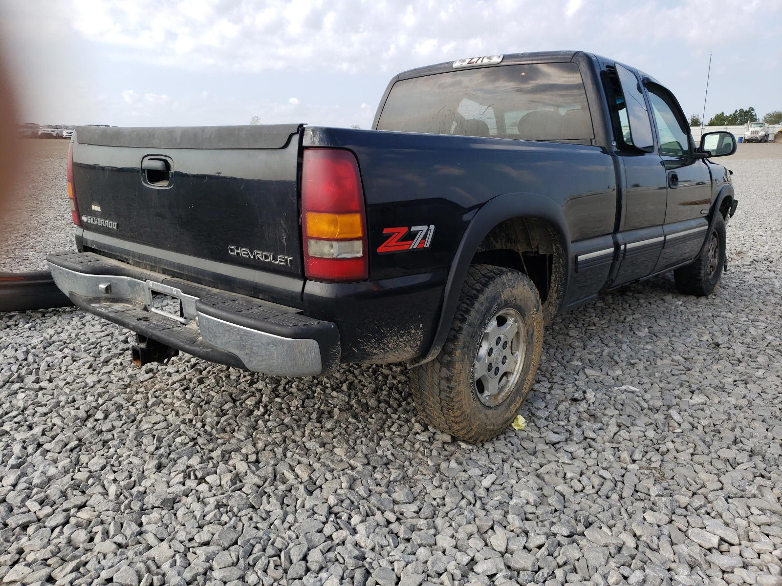 Photo 4 from auction – 2000 CHEVROLET SILVERADO with VIN 2GCEK19T0Y1113384