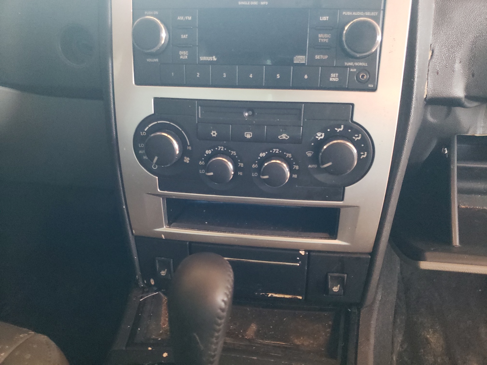 Zdjęcie 9 z aukcji – 2010 DODGE CHARGER SX z VIN 2B3CA3CV8AH143635