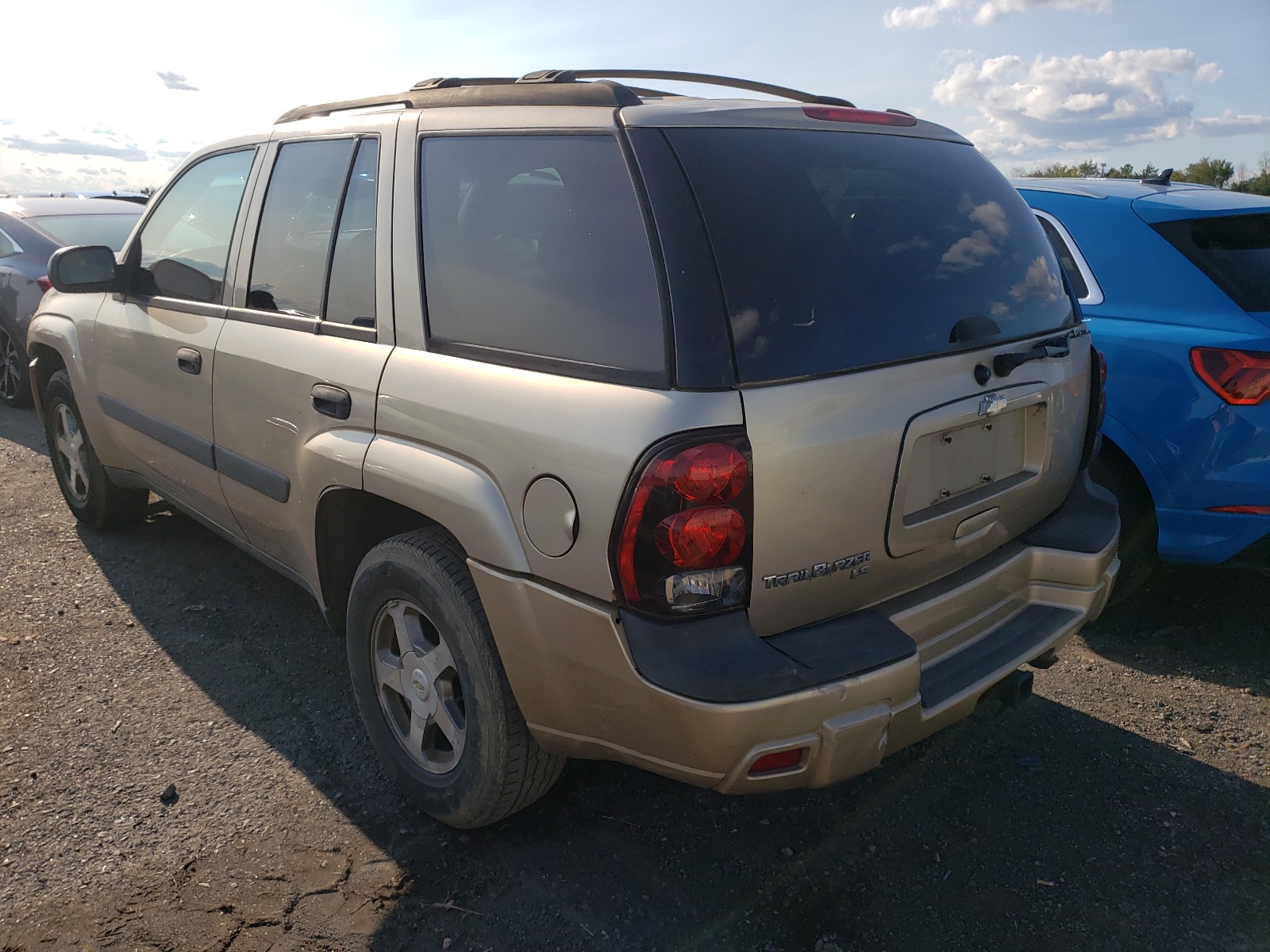 Photo 3 from auction – 2005 CHEVROLET TRAILBLAZE with VIN 1GNDT13S352227732