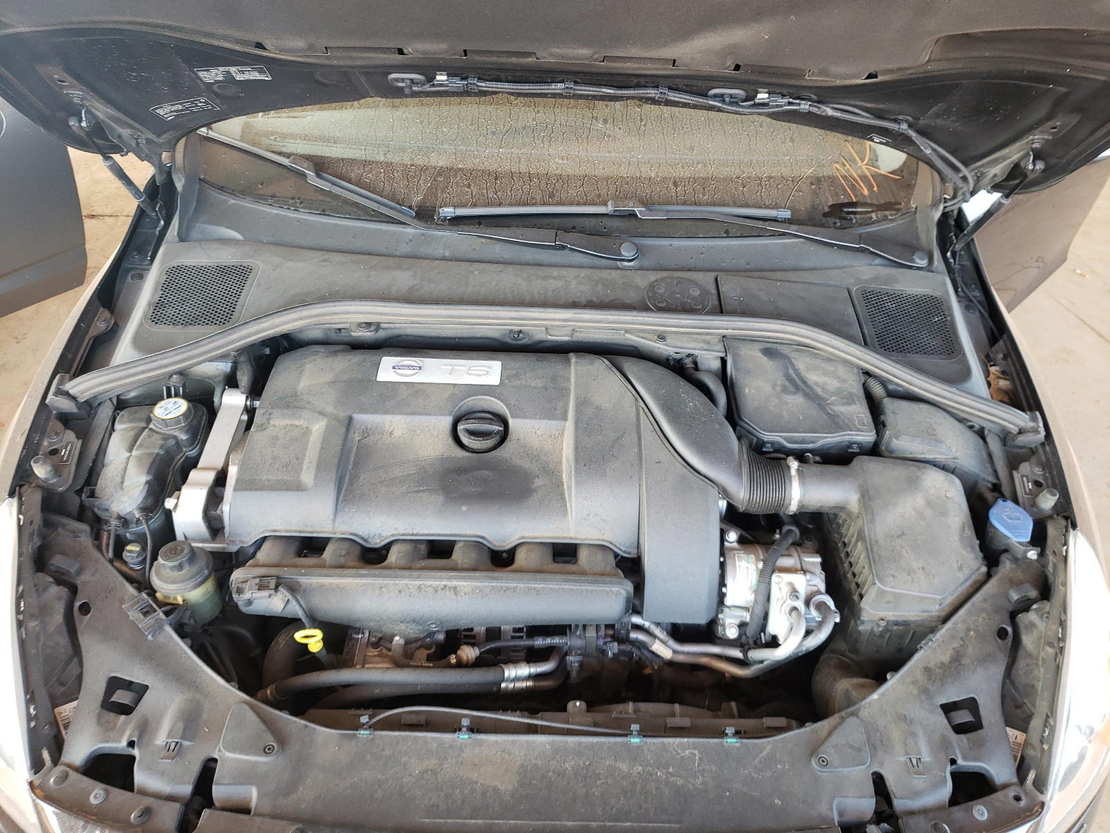 Photo 7 from auction – 2011 VOLVO S60 T6 with VIN YV1902FH2B2003399