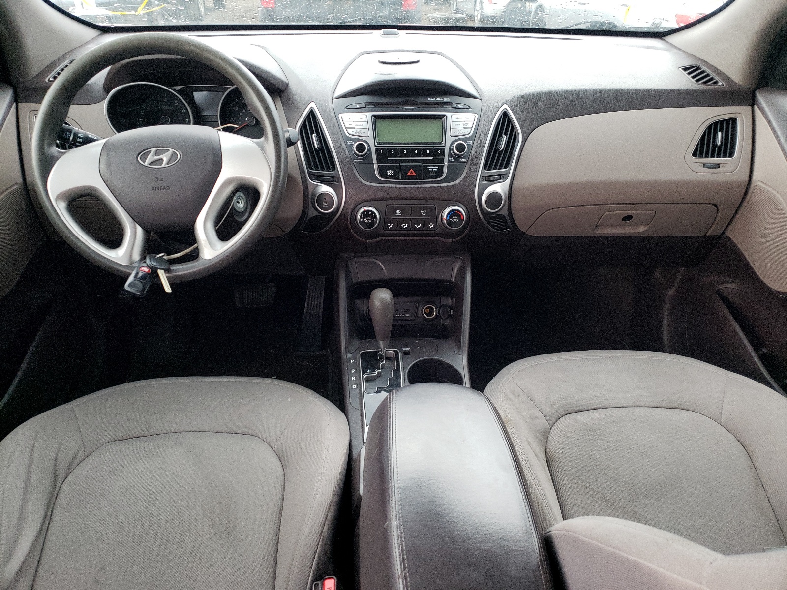 Photo 9 from auction – 2013 HYUNDAI TUCSON GL with VIN KM8JT3AB2DU712419