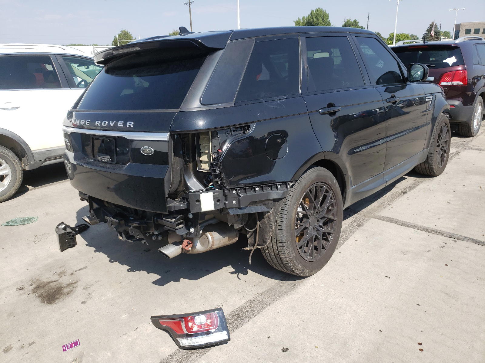 Photo 4 from auction – 2015 LAND ROVER RANGE ROVE with VIN SALWR2VF7FA527344