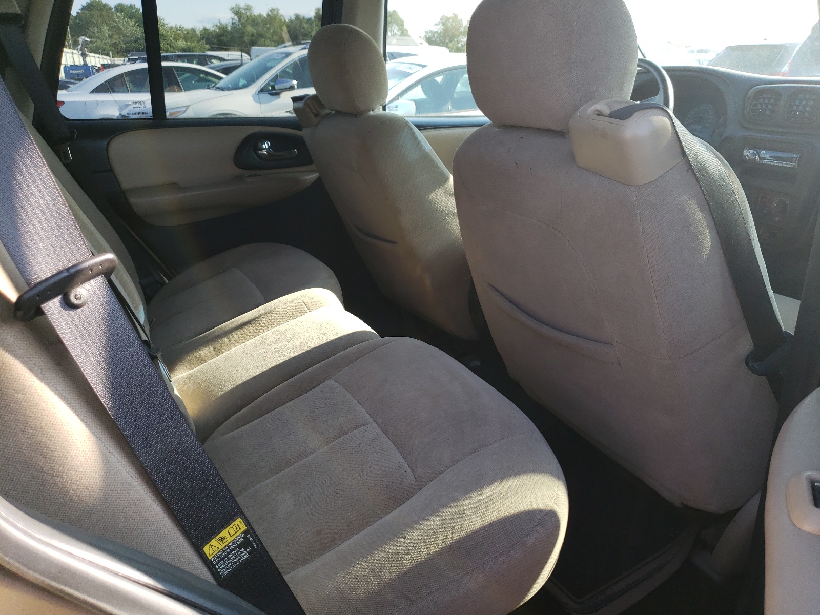 Photo 6 from auction – 2005 CHEVROLET TRAILBLAZE with VIN 1GNDT13S352227732