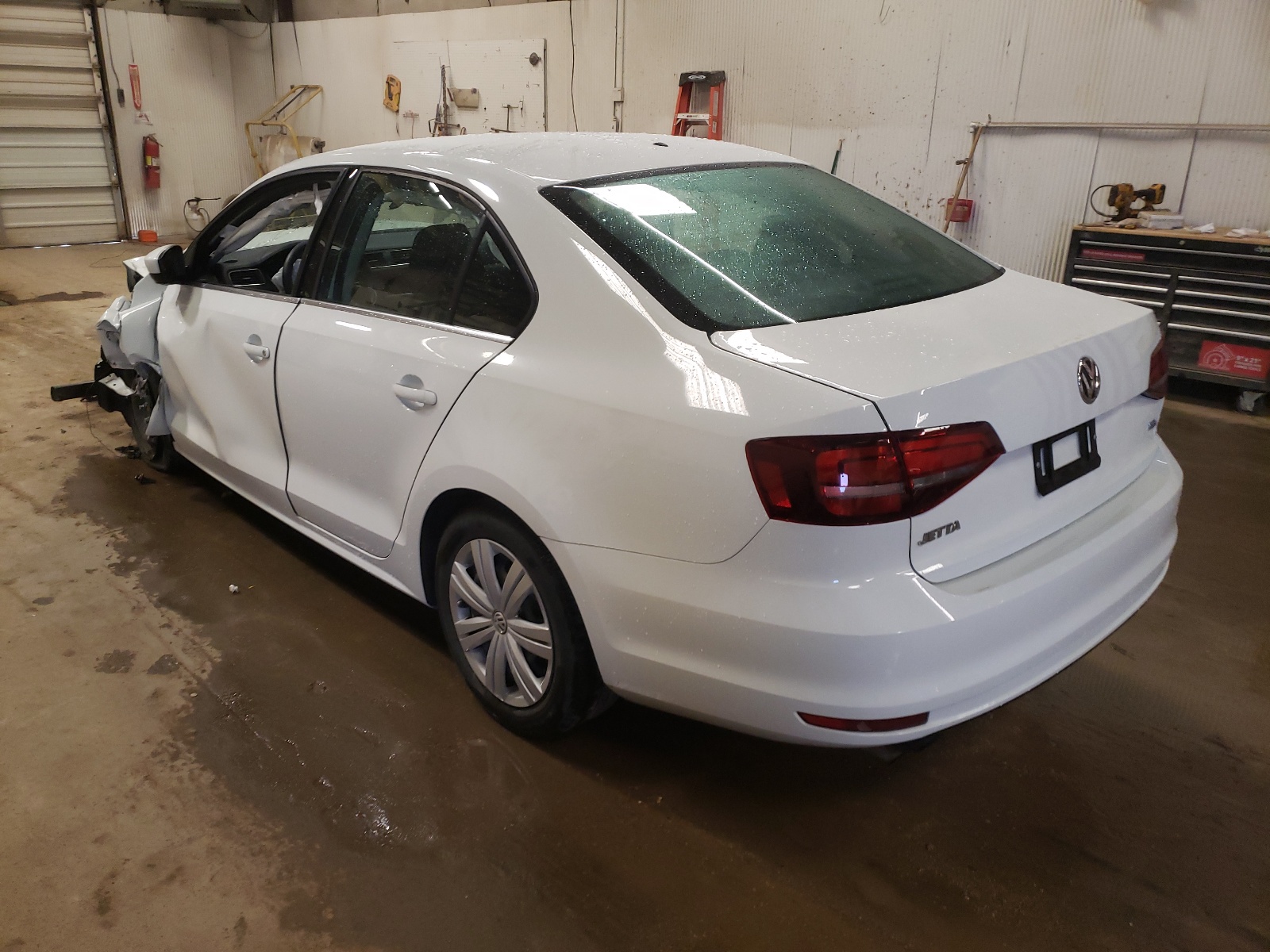 Photo 3 from auction – 2017 VOLKSWAGEN JETTA S with VIN 3VW167AJ5HM369512