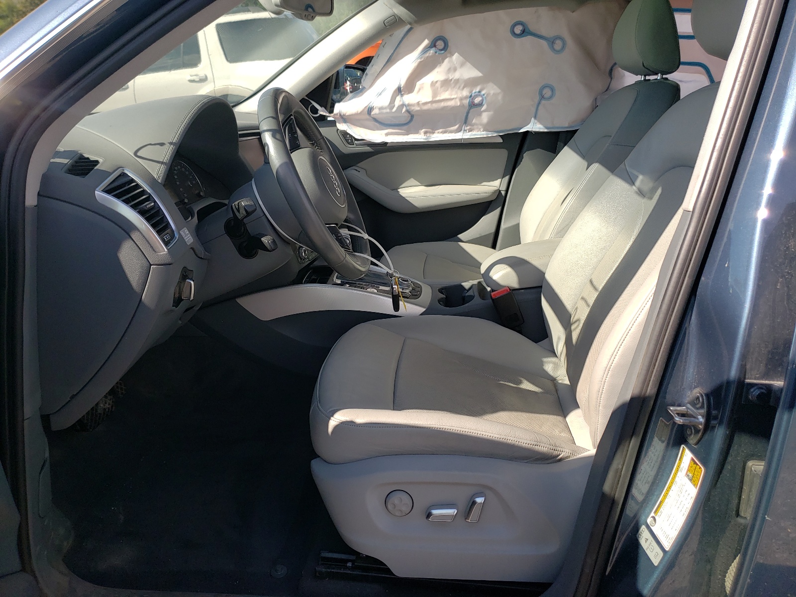 Photo 5 from auction – 2015 AUDI Q5 TDI PRE with VIN WA1CMAFP0FA098925