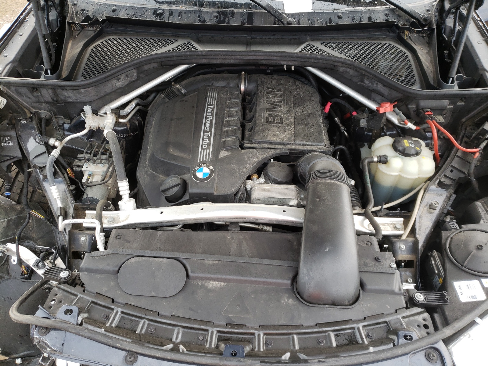 Photo 7 from auction – 2017 BMW X5 XDRIVE3 with VIN 5UXKR0C3XH0V77102