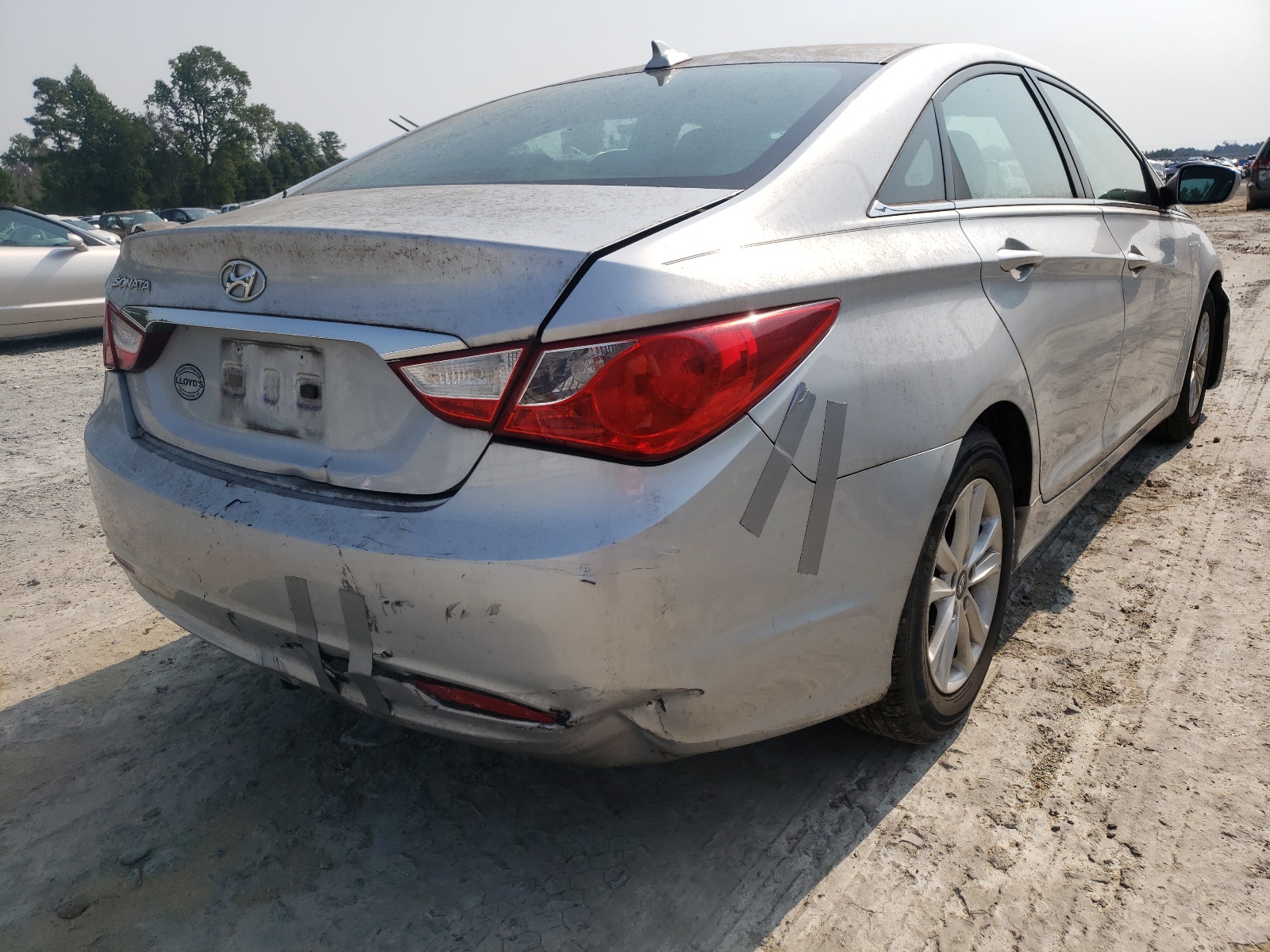 Photo 4 from auction – 2013 HYUNDAI SONATA GLS with VIN 5NPEB4AC6DH765867