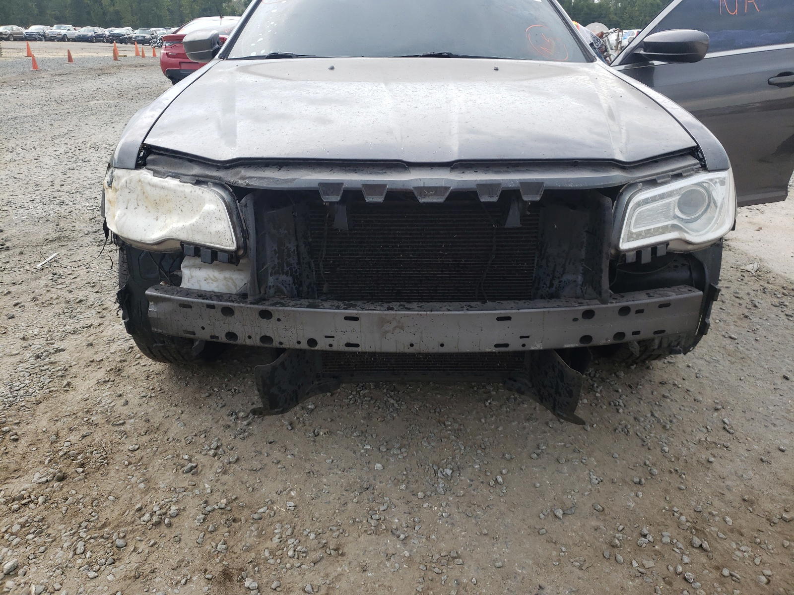Photo 9 from auction – 2015 CHRYSLER 300 LIMITE with VIN 2C3CCAAG7FH755158