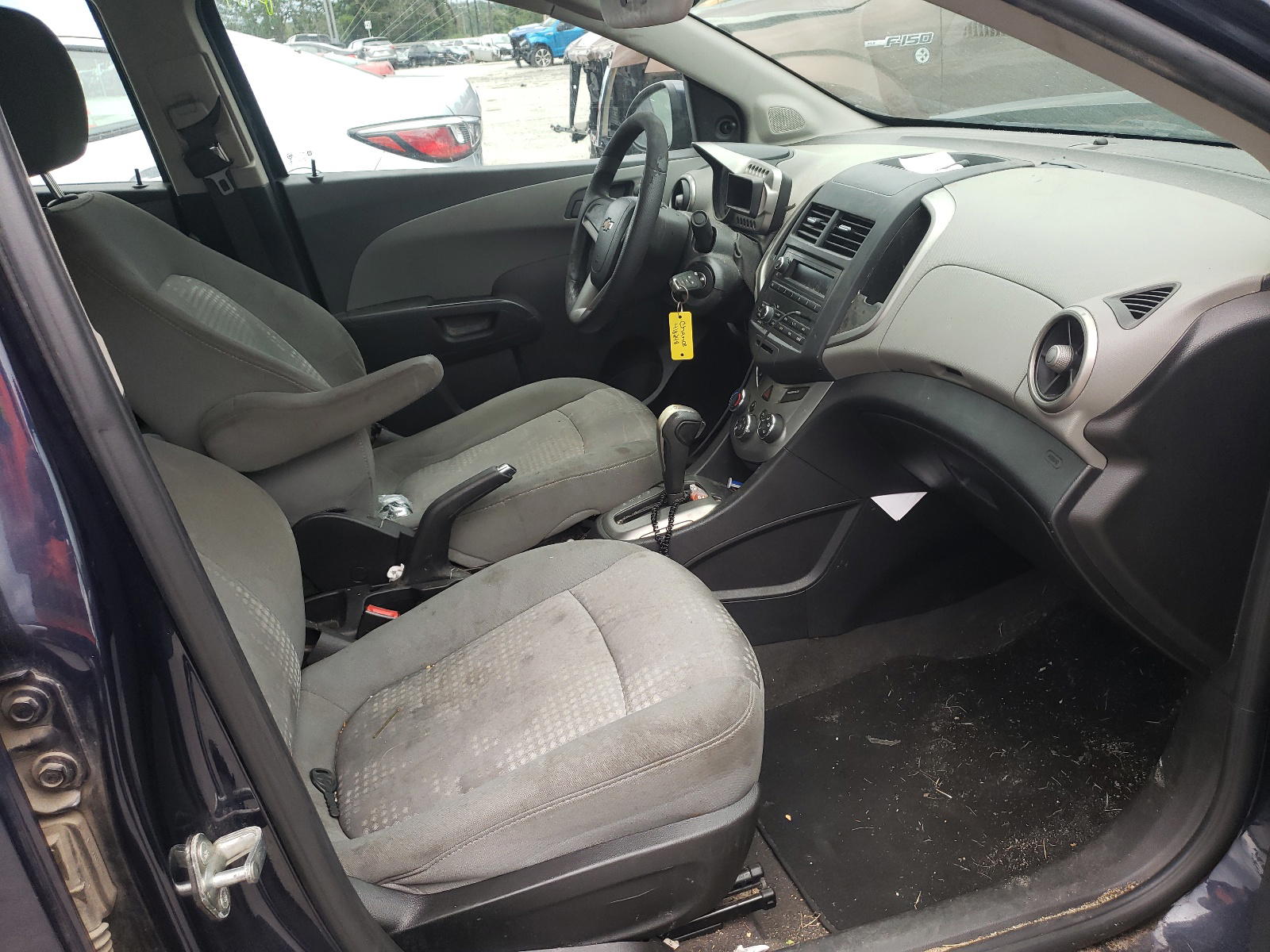 Photo 5 from auction – 2015 CHEVROLET SONIC LS with VIN 1G1JA5SH9F4115448