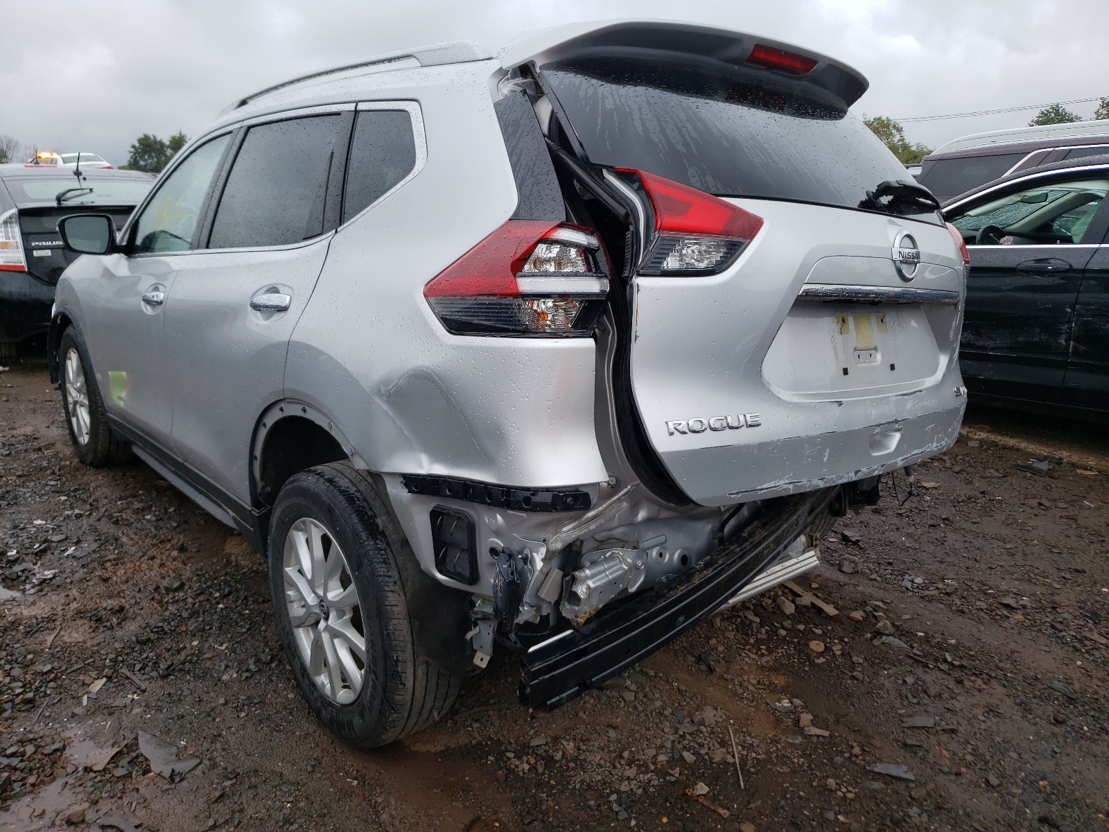 Photo 3 from auction – 2018 NISSAN ROGUE S with VIN JN8AT2MV2JW303751