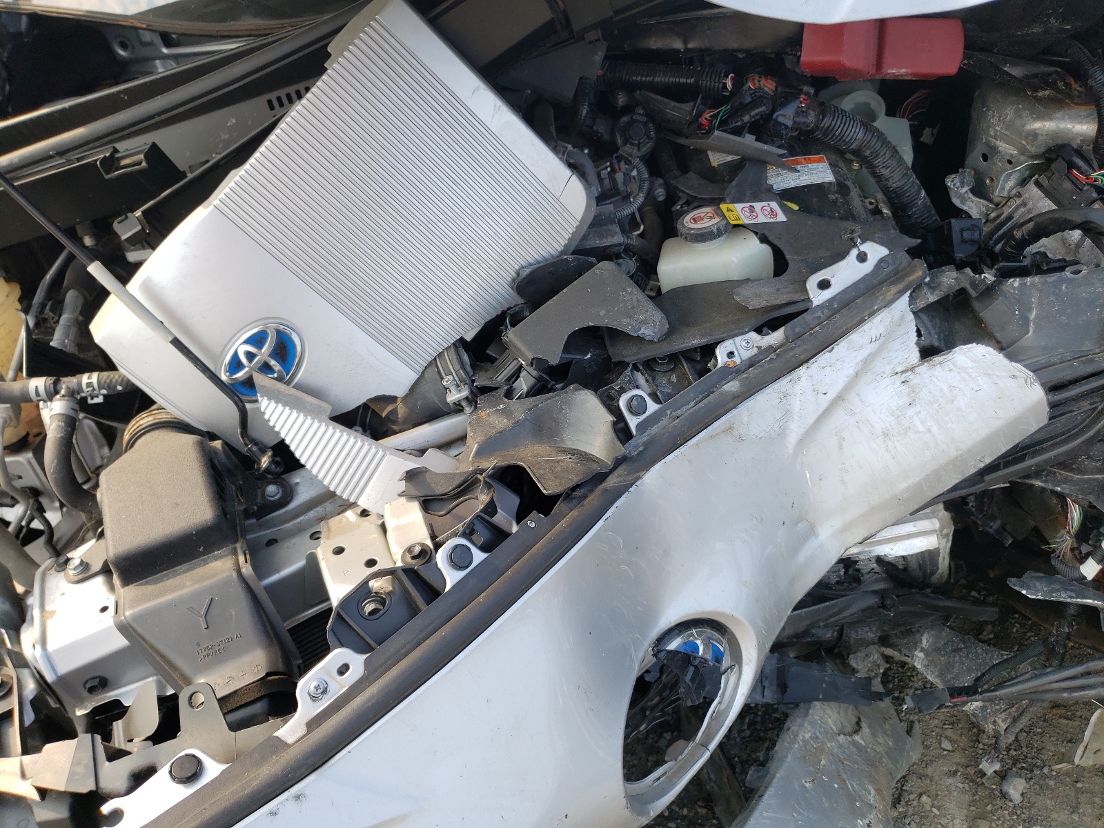 Photo 7 from auction – 2018 TOYOTA PRIUS with VIN JTDKARFUXJ3064826
