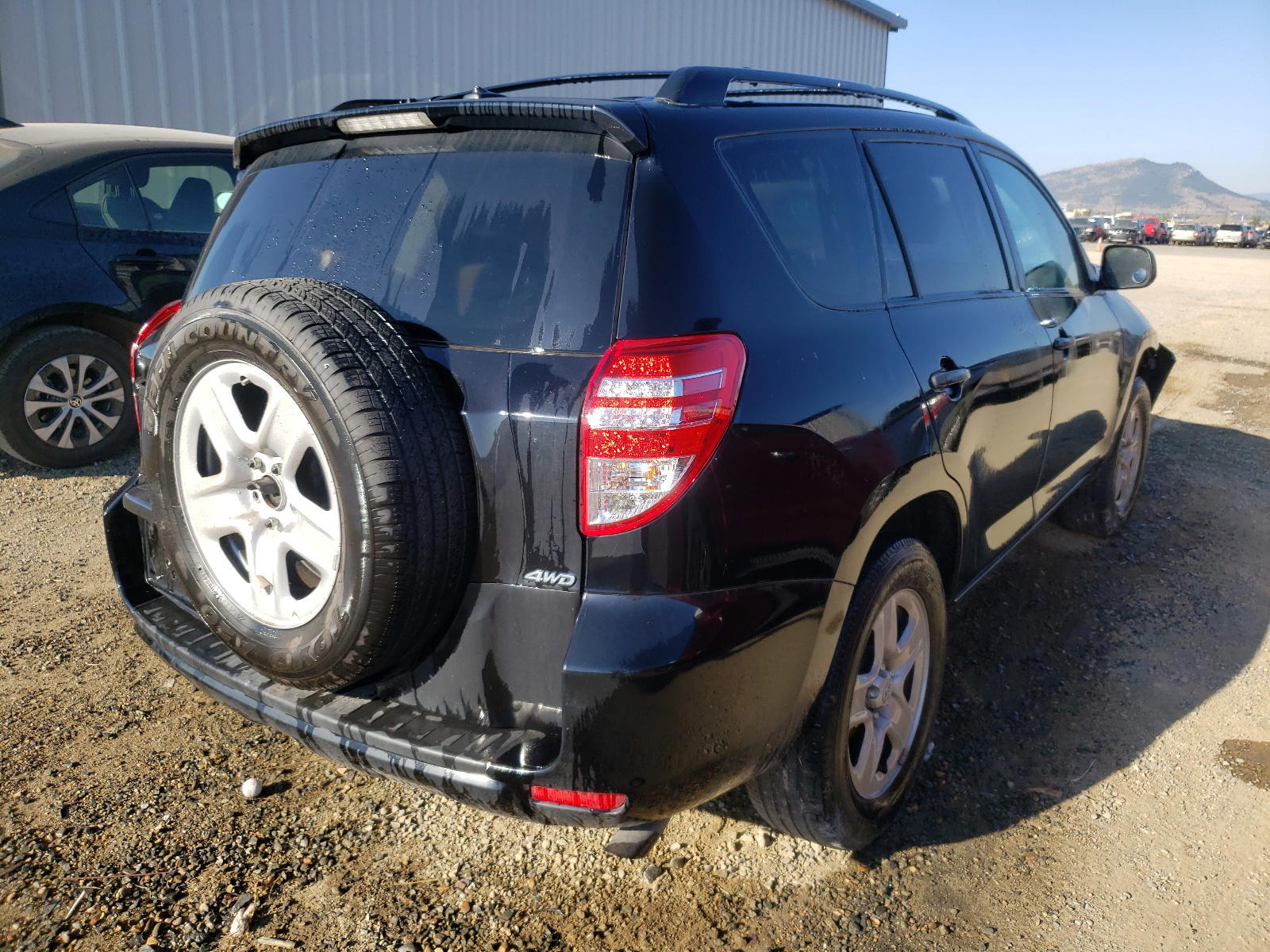 Photo 4 from auction – 2011 TOYOTA RAV4 with VIN 2T3BF4DV1BW138729
