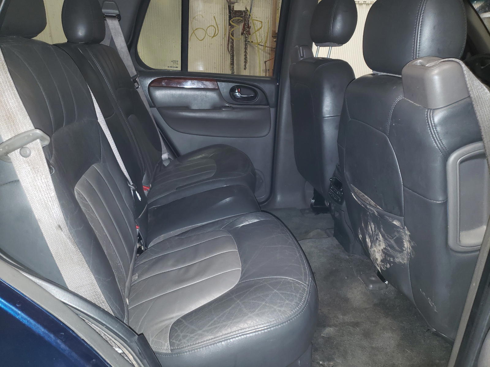 Photo 6 from auction – 2004 GMC ENVOY with VIN 1GKDT13S342438845