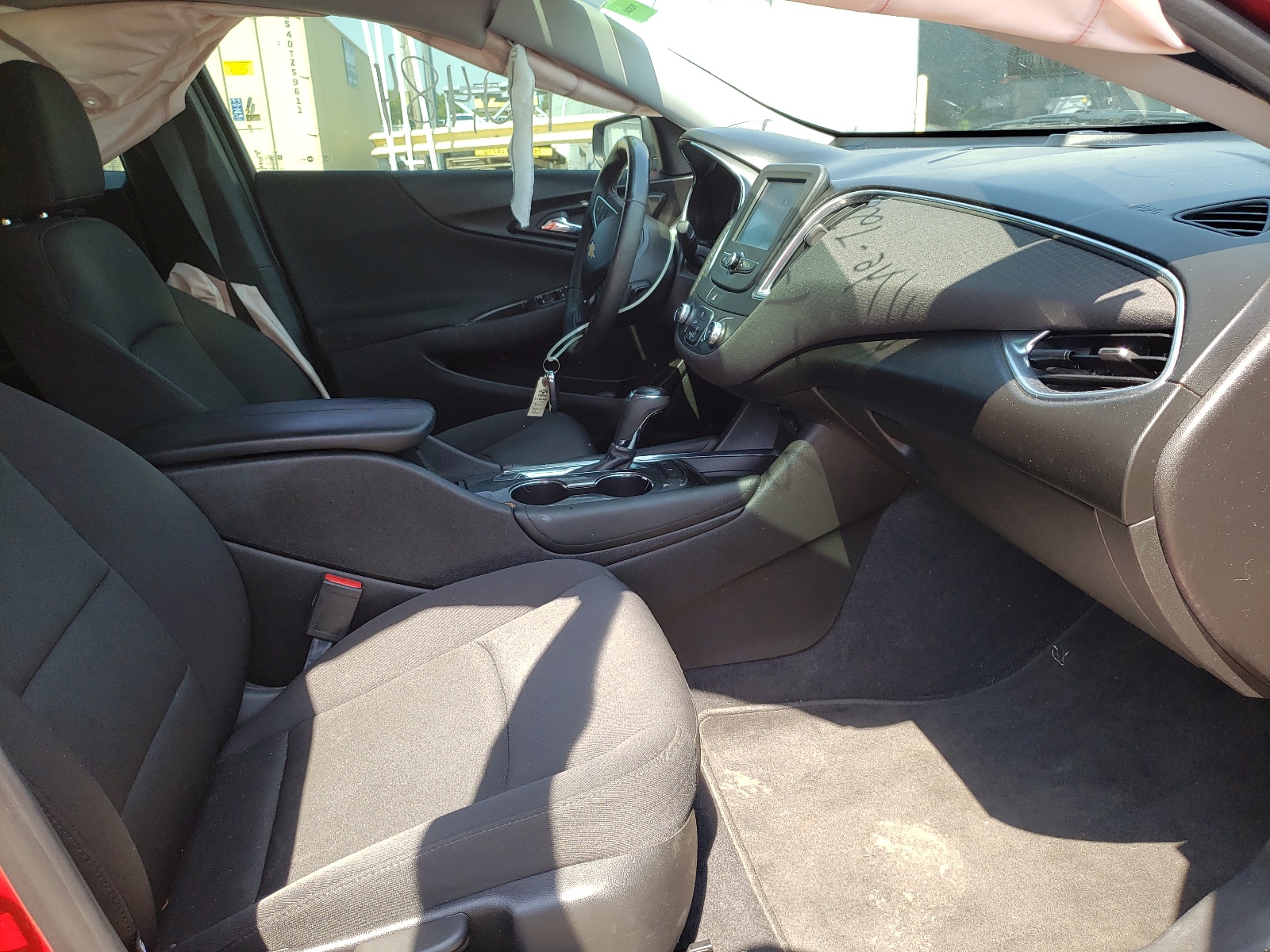 Photo 5 from auction – 2016 CHEVROLET MALIBU LT with VIN 1G1ZE5ST7GF308134