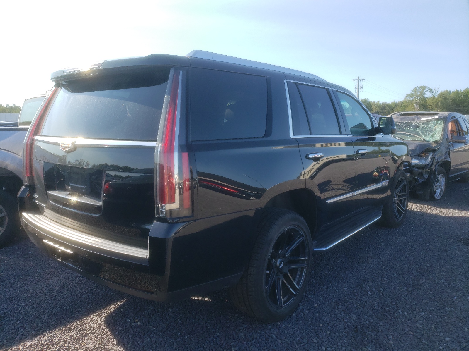 Photo 4 from auction – 2015 CADILLAC ESCALADE L with VIN 1GYS4MKJXFR559919