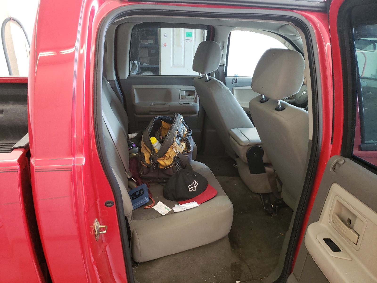 Photo 6 from auction – 2005 DODGE DAKOTA QUA with VIN 1D7HW48NX5S136808