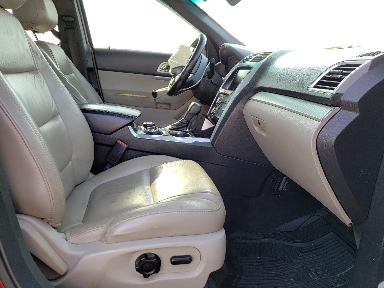 Photo 5 from auction – 2014 FORD EXPLORER X with VIN 1FM5K8D8XEGB32448