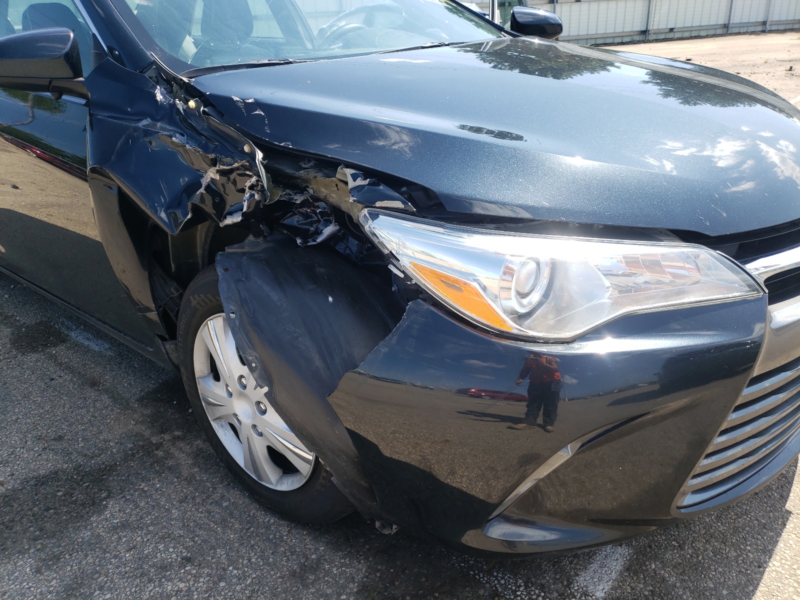Photo 9 from auction – 2015 TOYOTA CAMRY LE with VIN 4T4BF1FK8FR463822