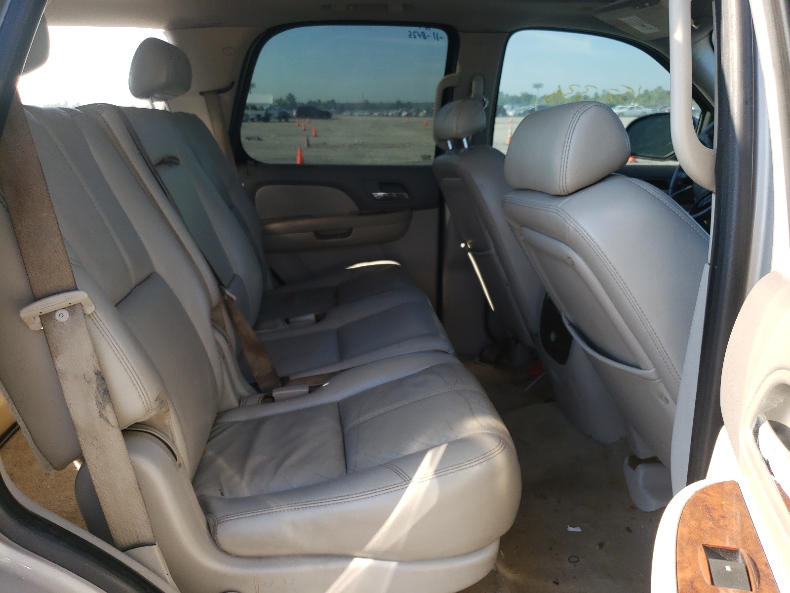 Photo 6 from auction – 2007 CHEVROLET TAHOE C150 with VIN 1GNFC13057R246767