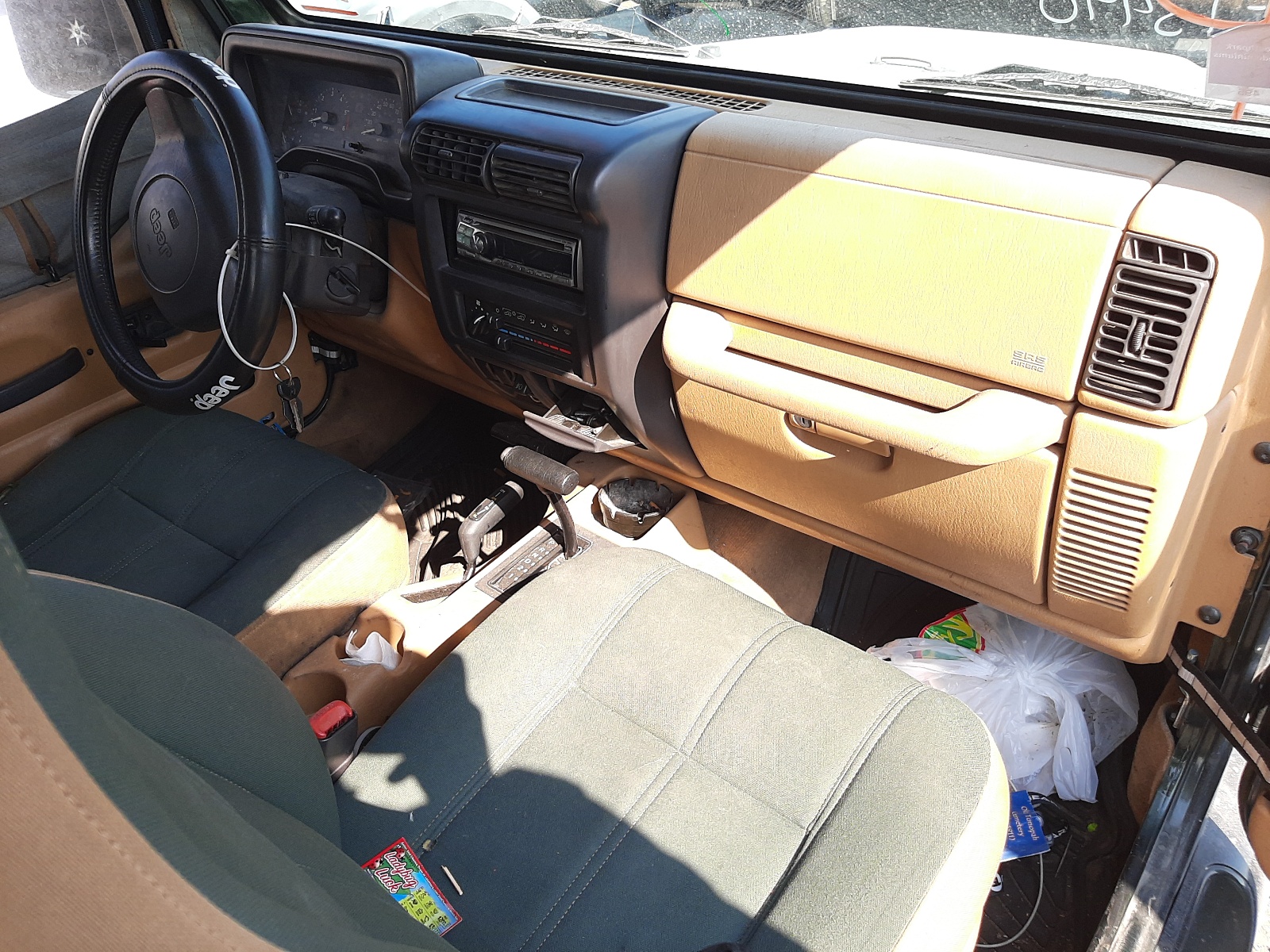 Photo 9 from auction – 1997 JEEP WRANGLER / with VIN 1J4FY49S7VP501202