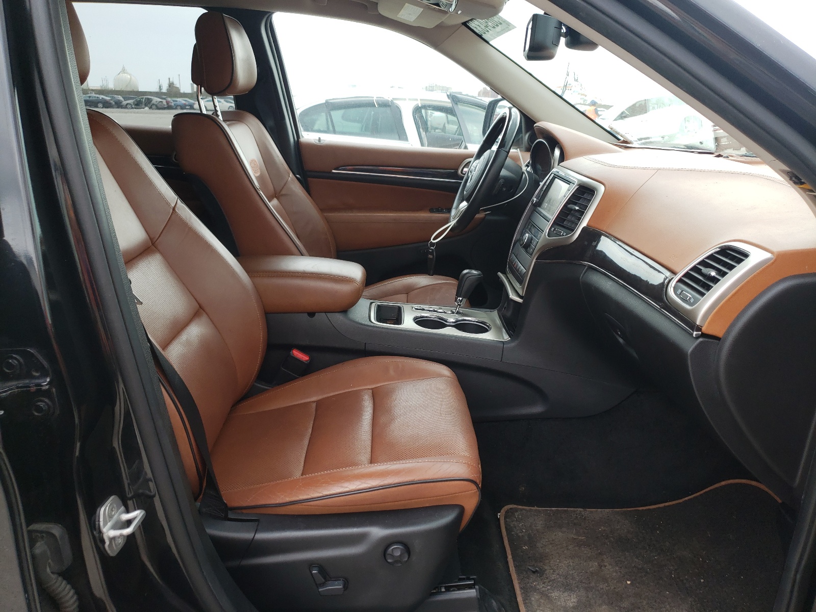 Photo 5 from auction – 2012 JEEP GRAND CHER with VIN 1C4RJECG4CC316966