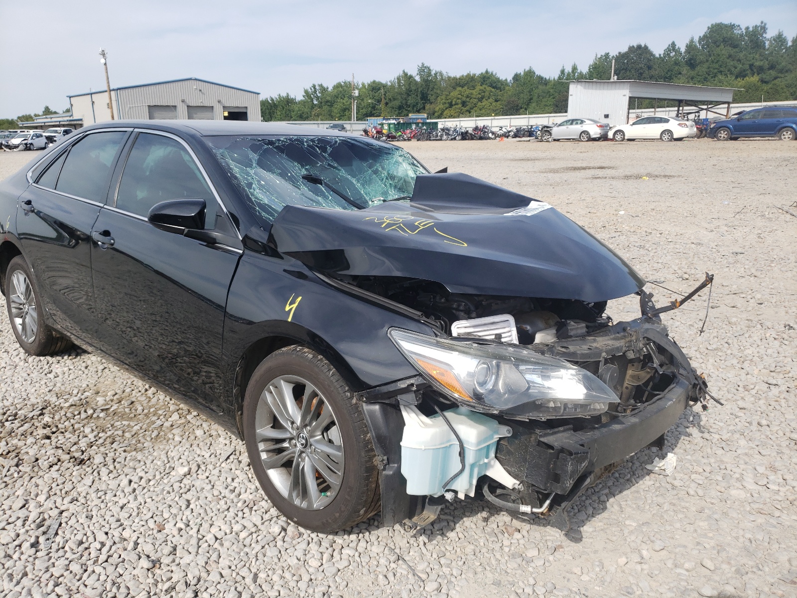 TOYOTA CAMRY LE 2017 with VIN 4T1BF1FK0HU412215 - Photo from auction