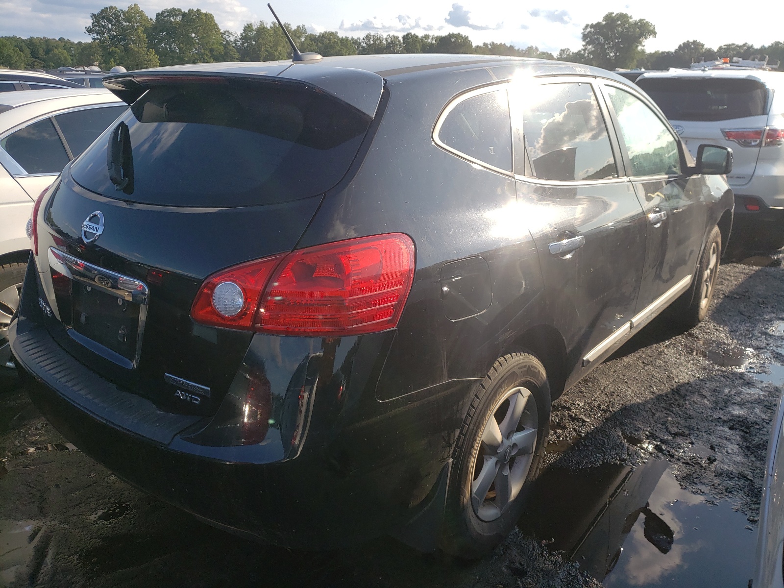 Photo 4 from auction – 2013 NISSAN ROGUE S with VIN JN8AS5MV2DW601919