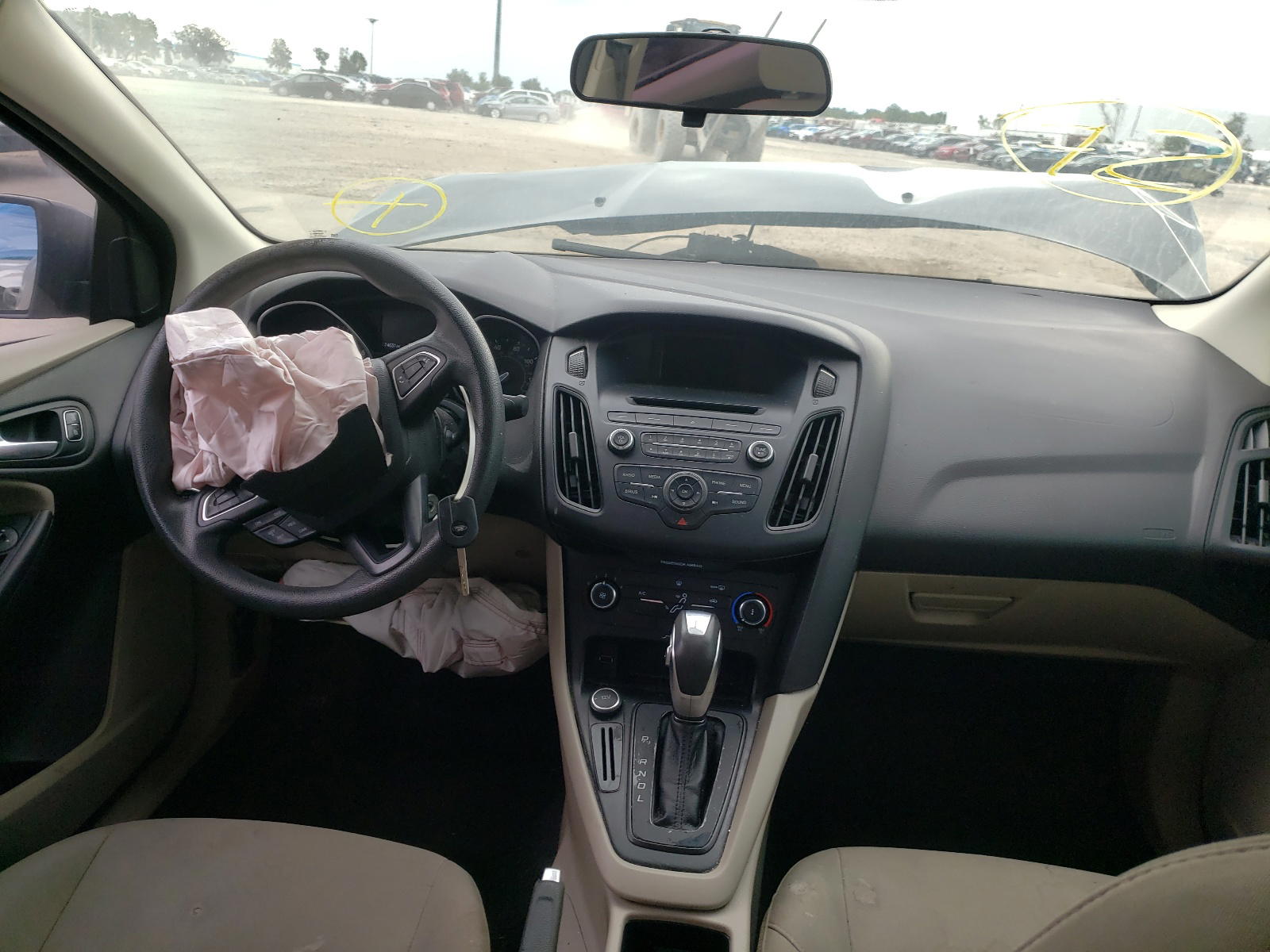 Photo 9 from auction – 2015 FORD FOCUS SE with VIN 1FADP3F25FL379629