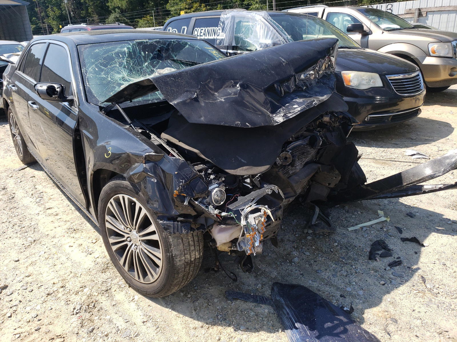 Photo 9 from auction – 2011 CHRYSLER 300C with VIN 2C3CA6CT2BH599019