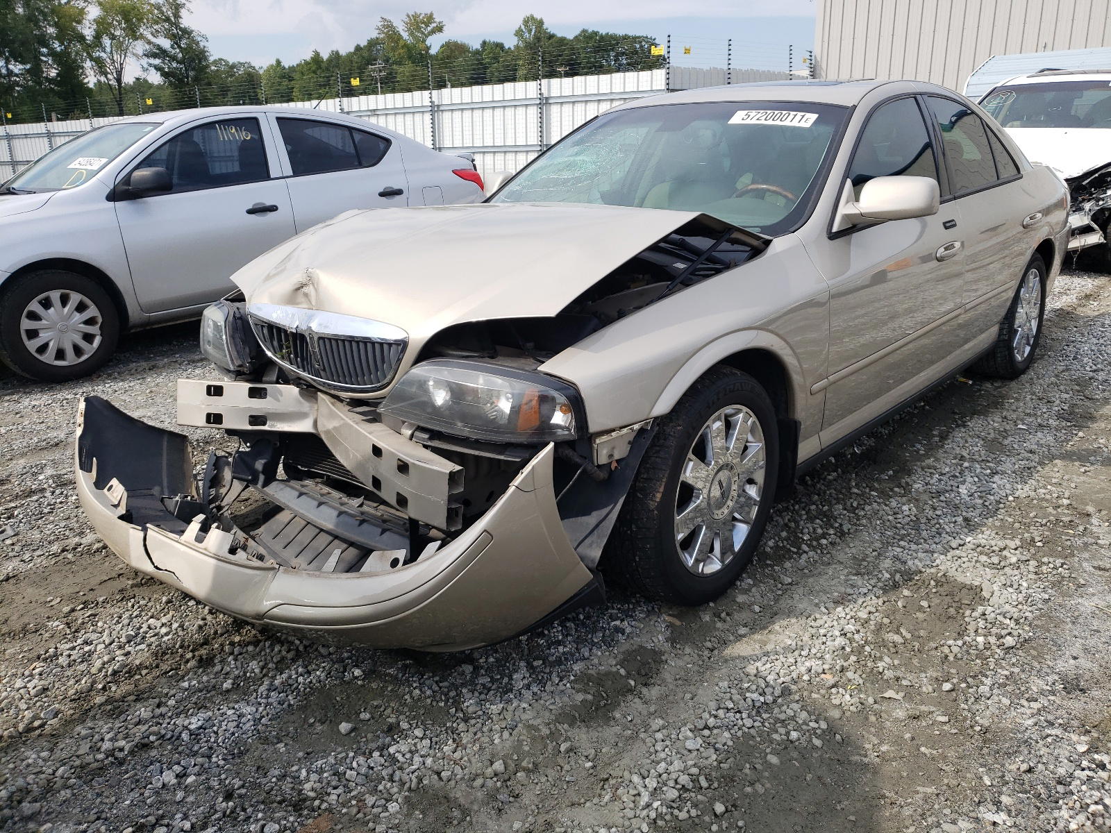 Photo 2 from auction – 2005 LINCOLN LS with VIN 1LNHM87AX5Y616121