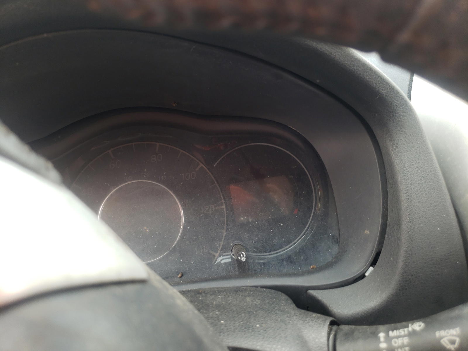 Photo 8 from auction – 2015 NISSAN VERSA NOTE with VIN 3N1CE2CP8FL353751