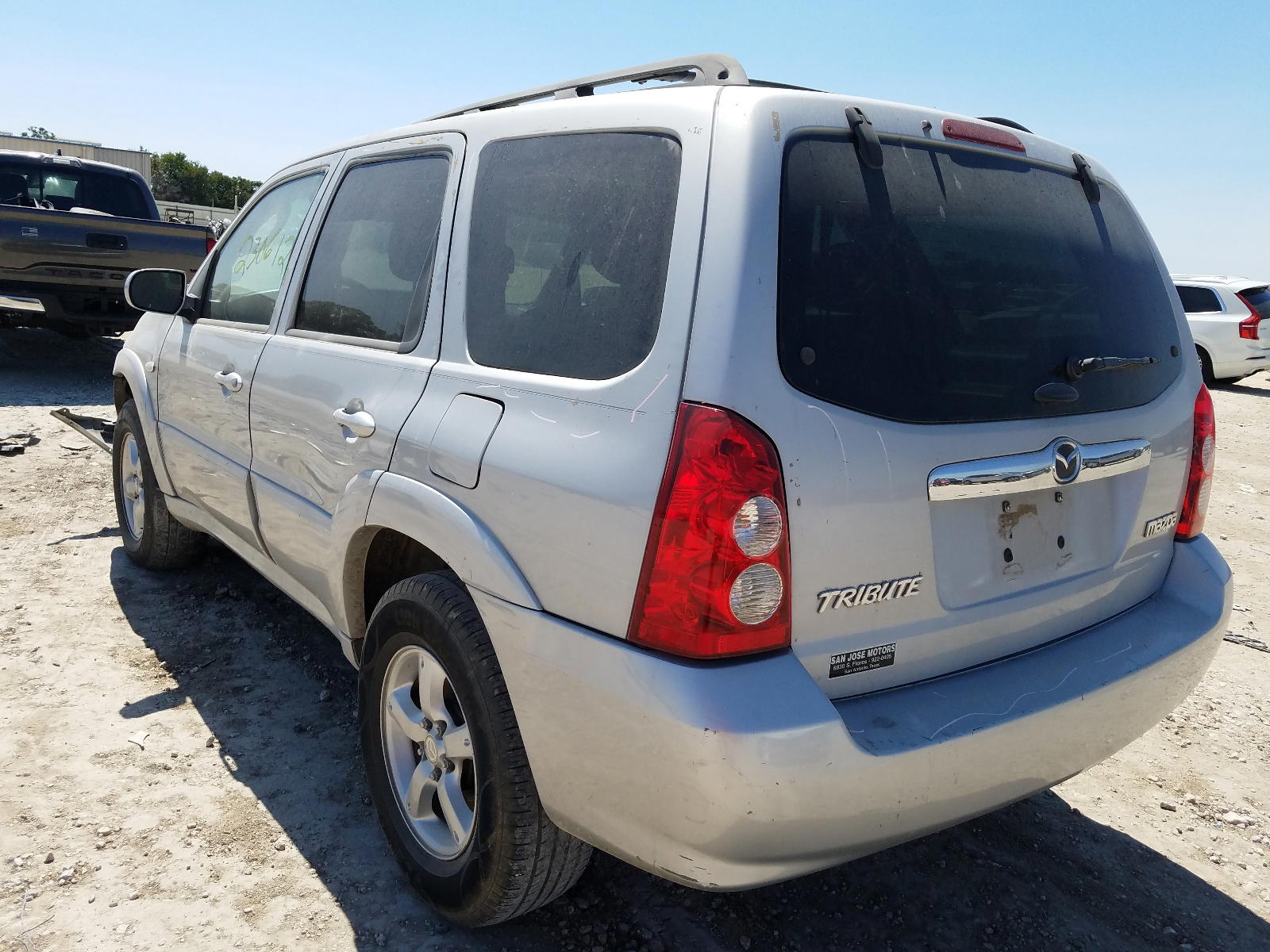 Photo 3 from auction – 2005 MAZDA TRIBUTE S with VIN 4F2YZ06155KM32412