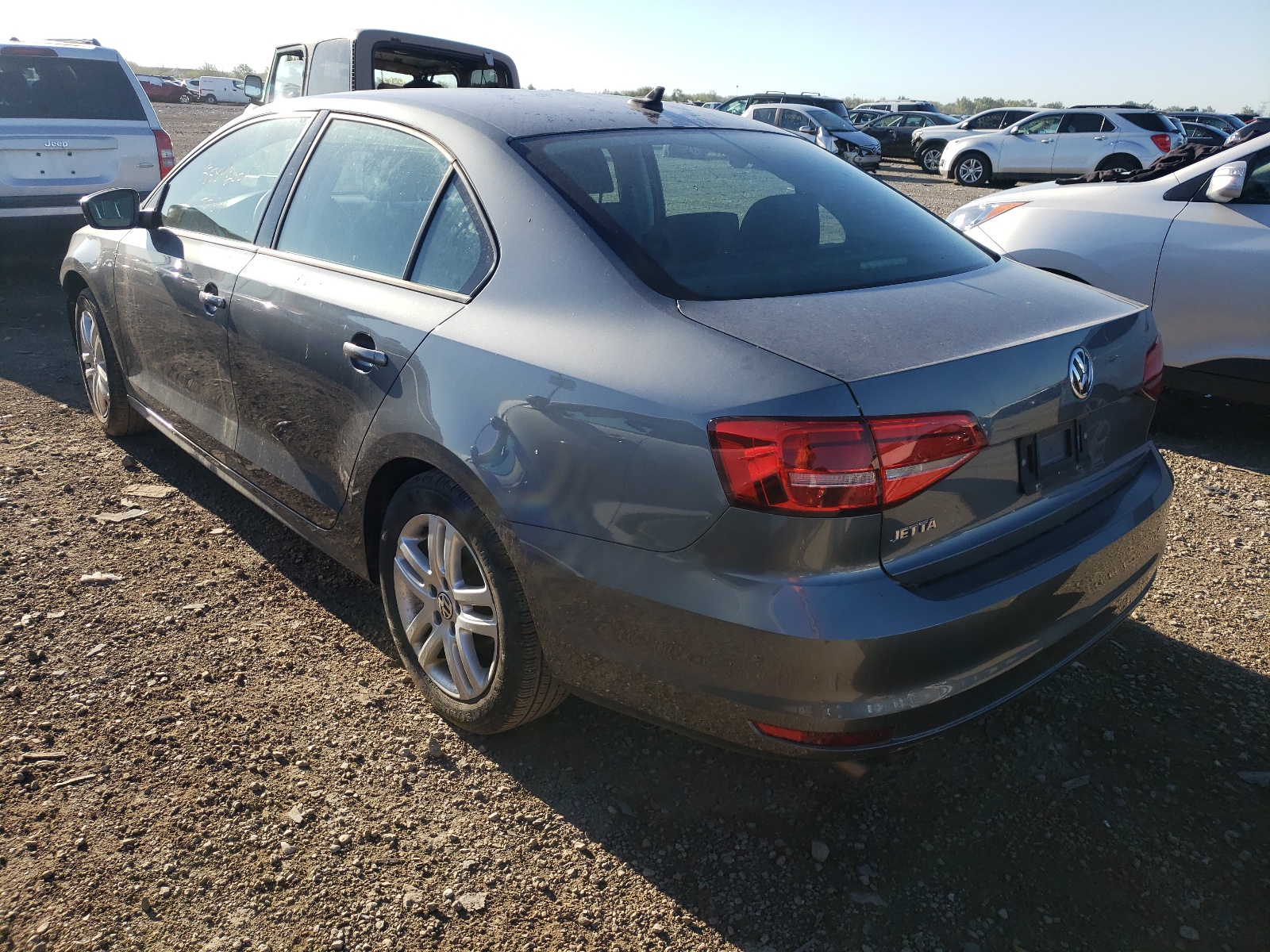 Photo 3 from auction – 2015 VOLKSWAGEN JETTA BASE with VIN 3VW2K7AJ6FM351209